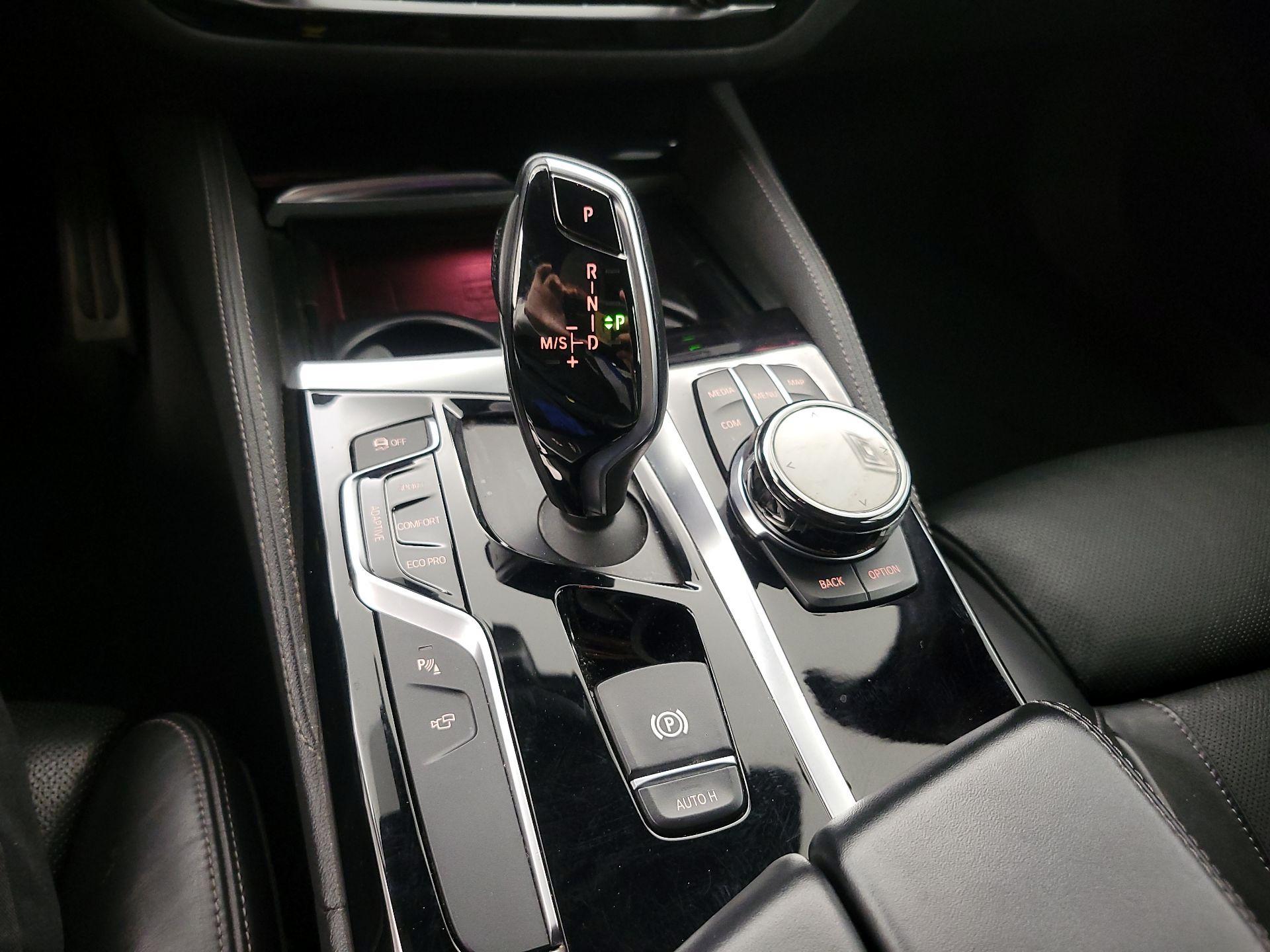 Thumbnail: 2018 BMW 5 Series - 18