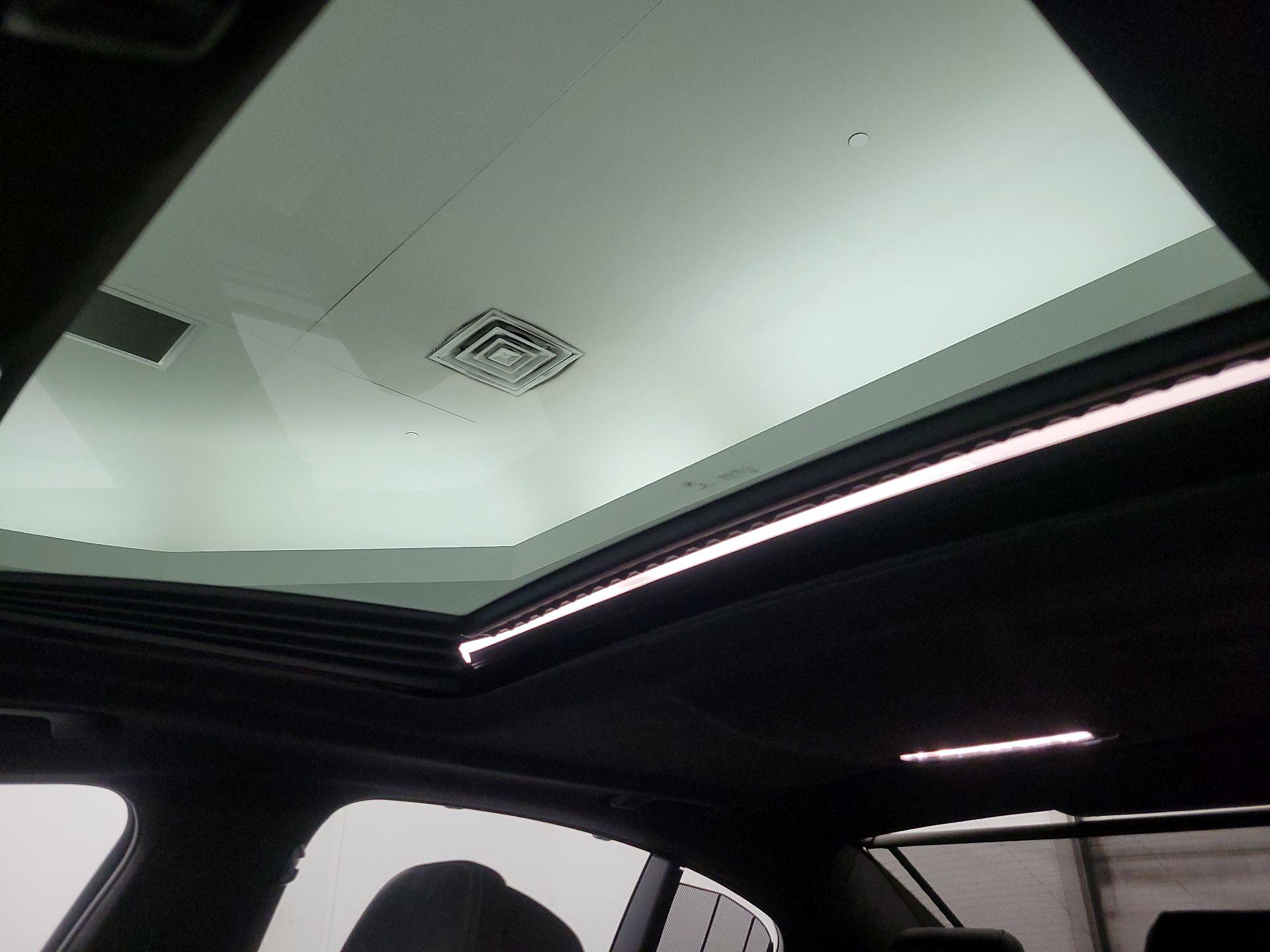 Thumbnail: 2018 BMW 5 Series - 20