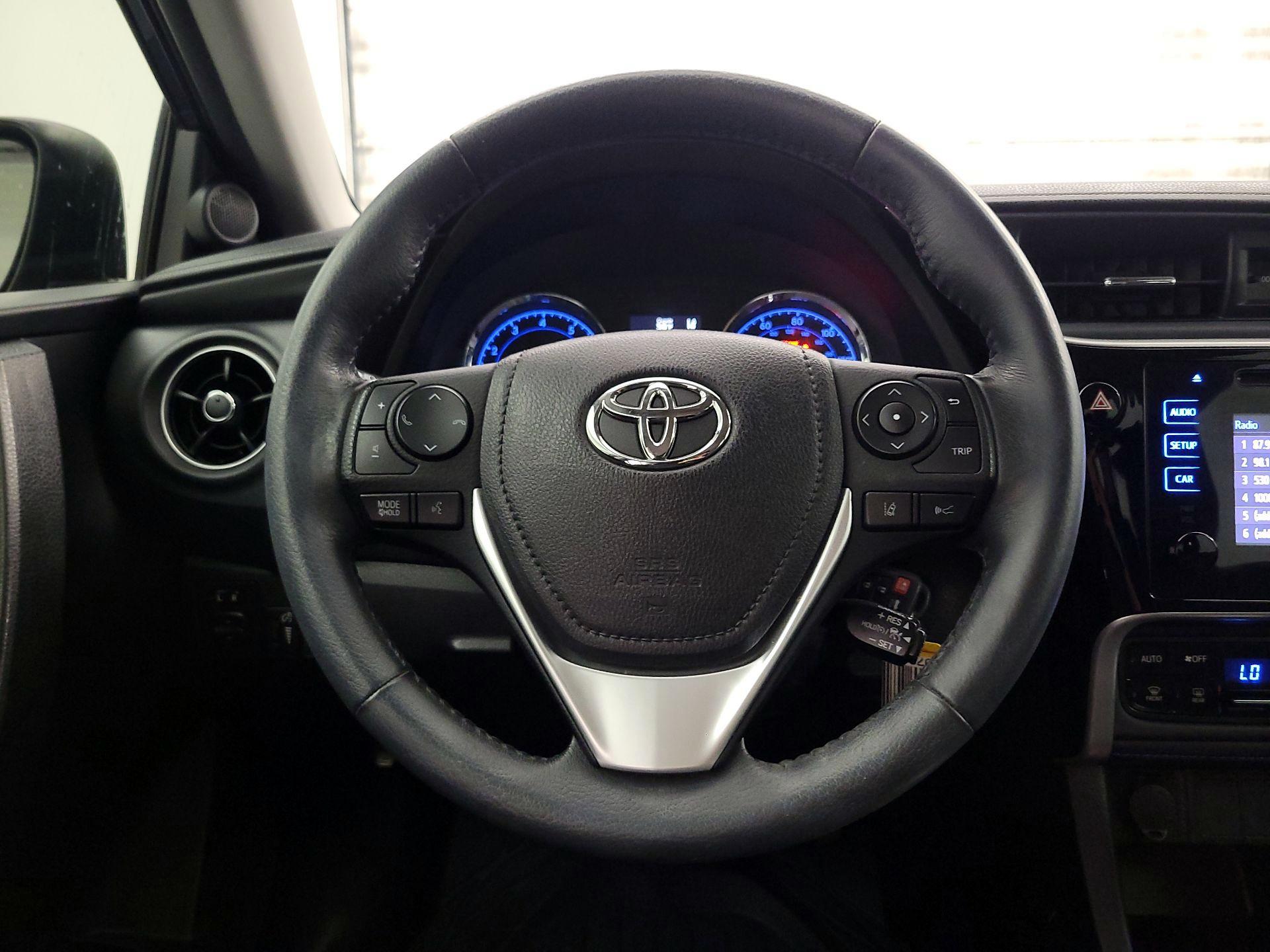 Thumbnail: 2017 Toyota Corolla - 10