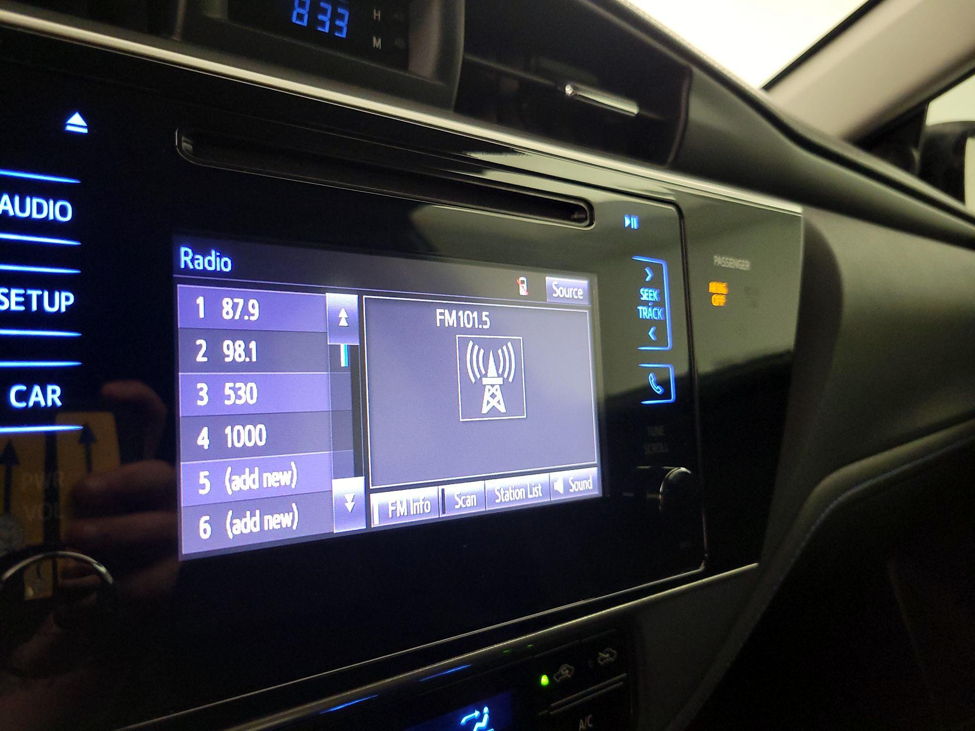 Thumbnail: 2017 Toyota Corolla - 15