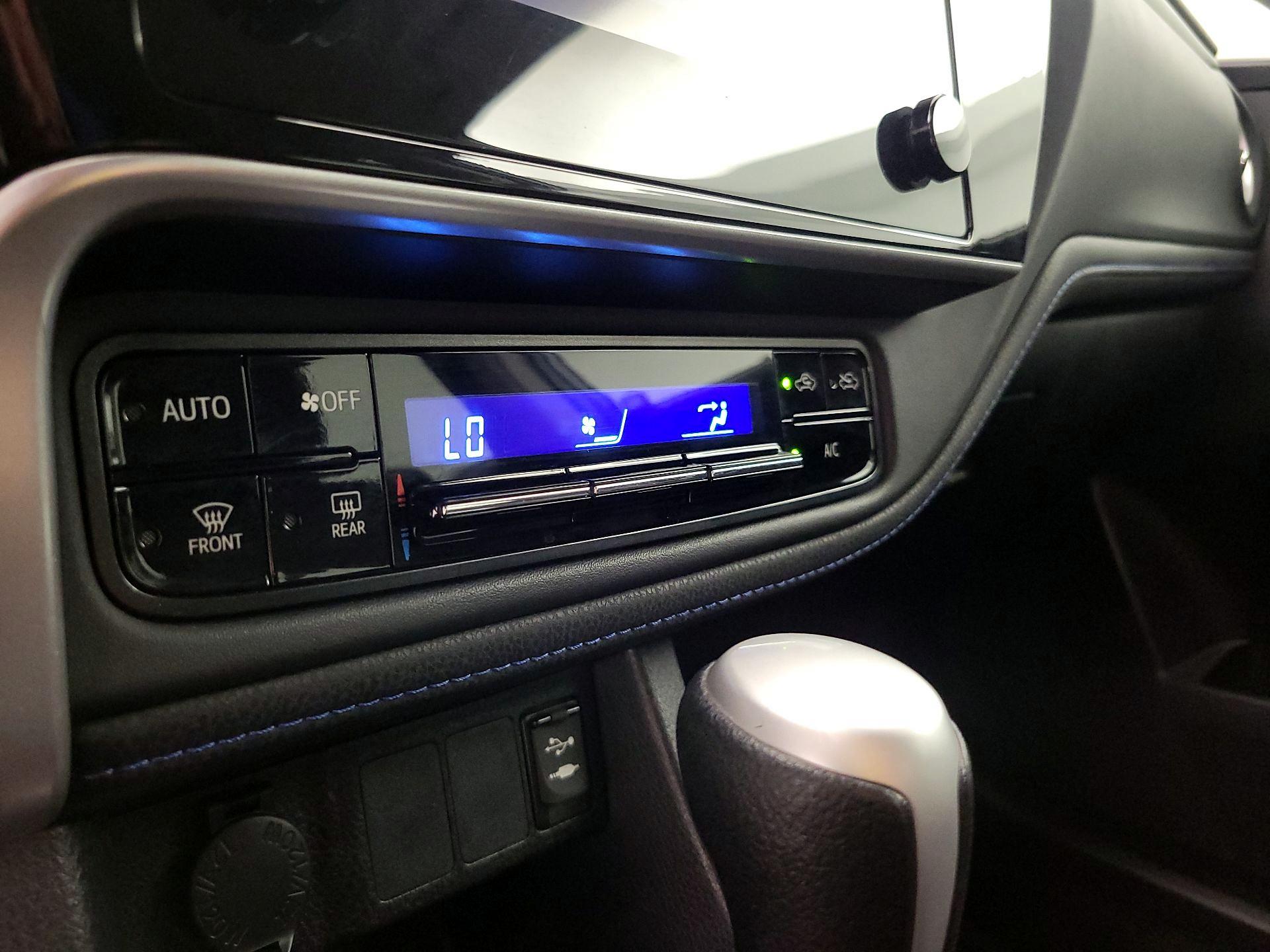 Thumbnail: 2017 Toyota Corolla - 16