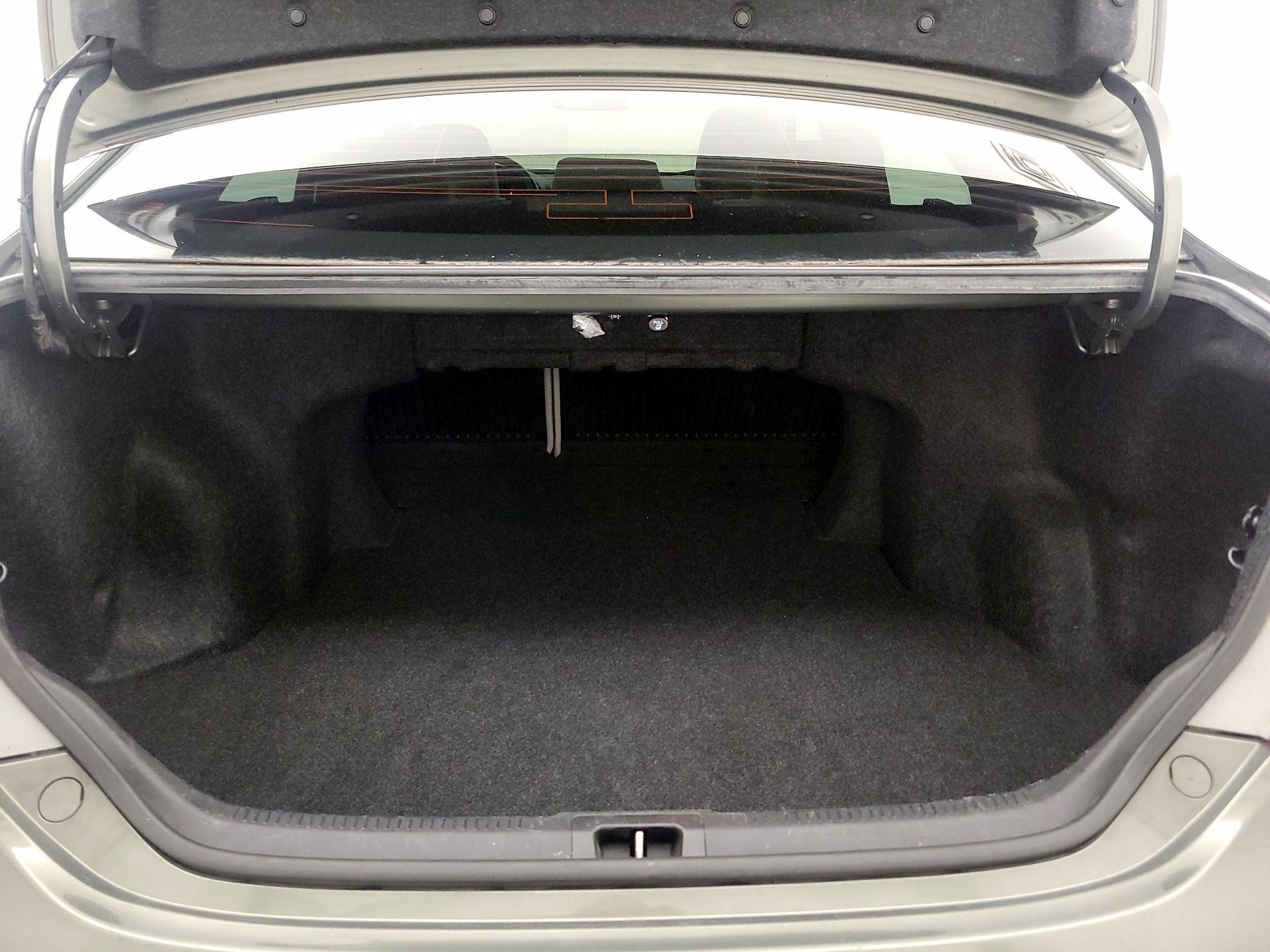 Thumbnail: 2014 Toyota Camry - 20