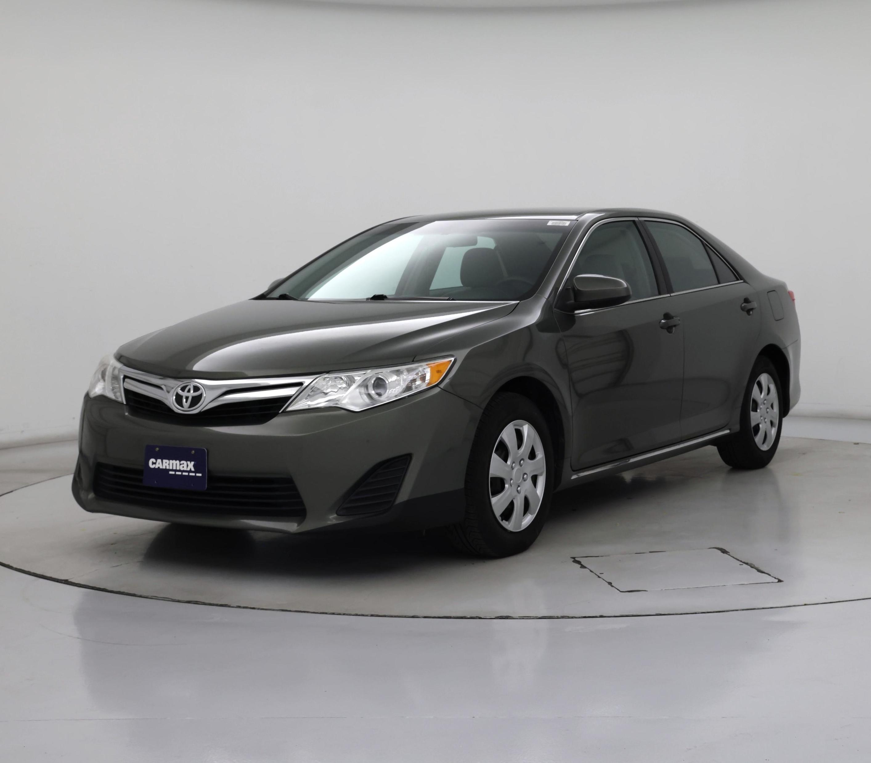 Thumbnail: 2014 Toyota Camry - 4