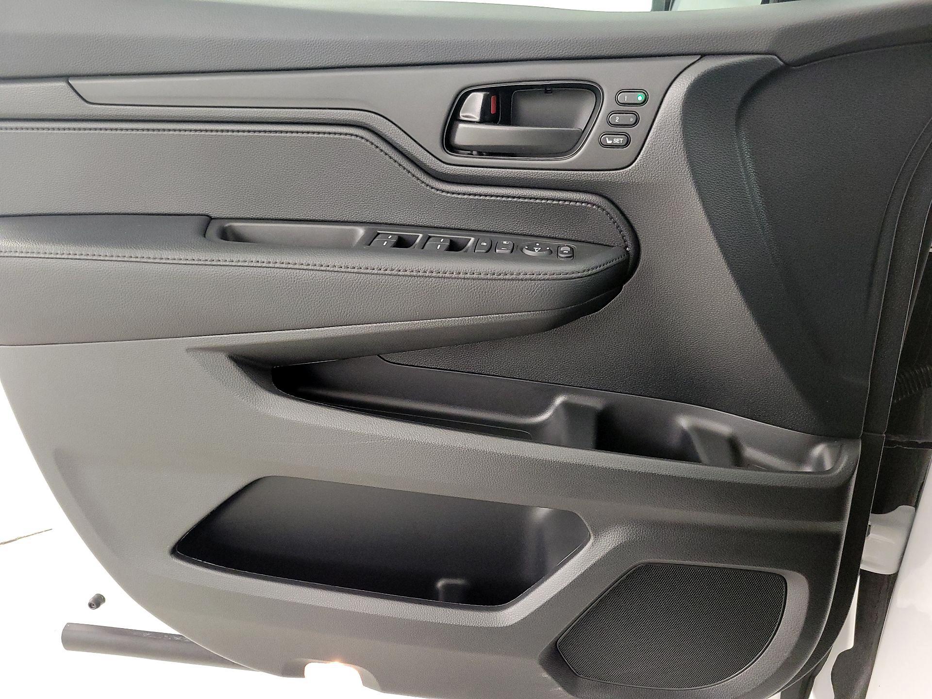 Thumbnail: 2024 Honda Odyssey - 12