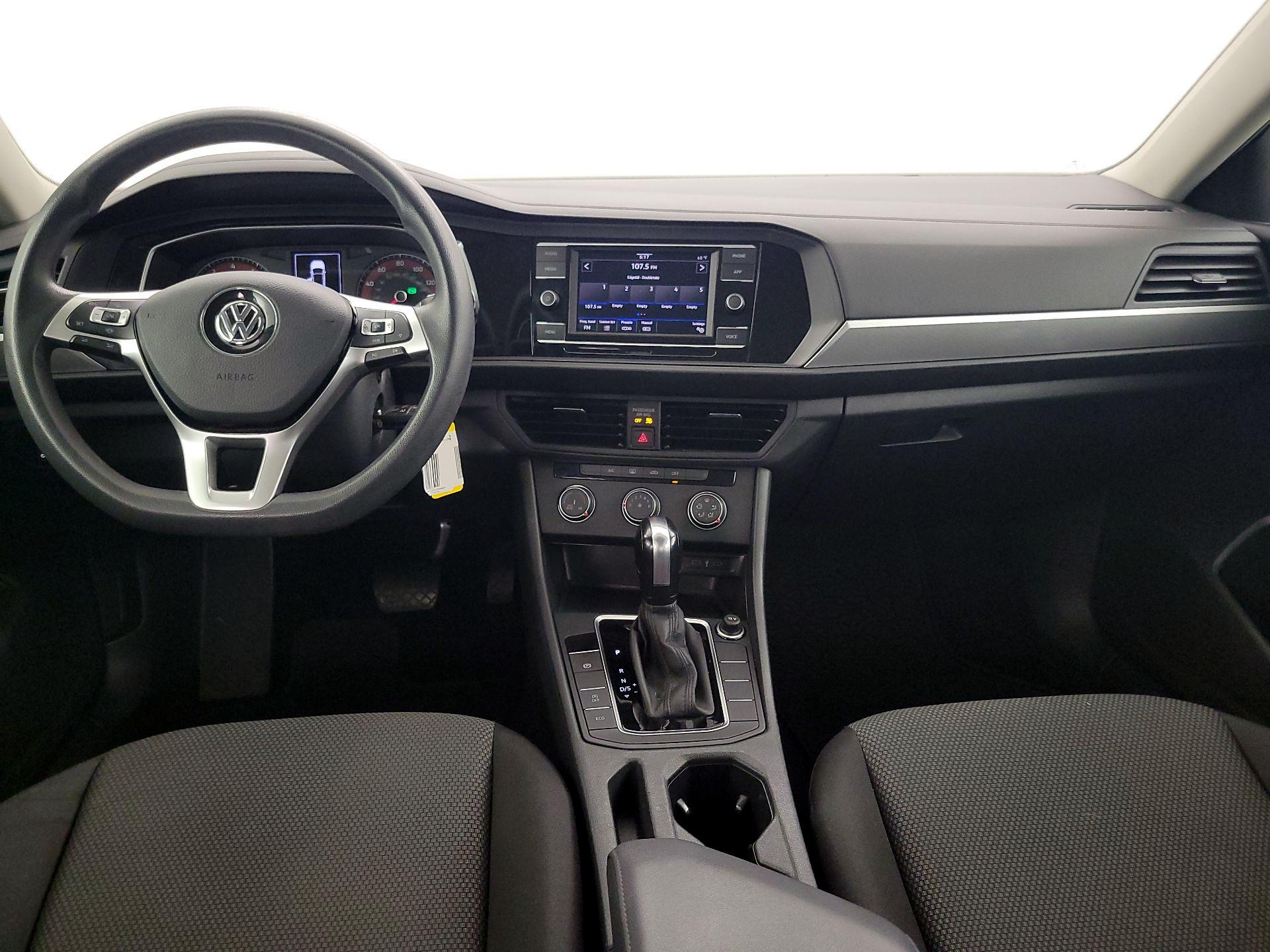 Thumbnail: 2020 Volkswagen Jetta - 9