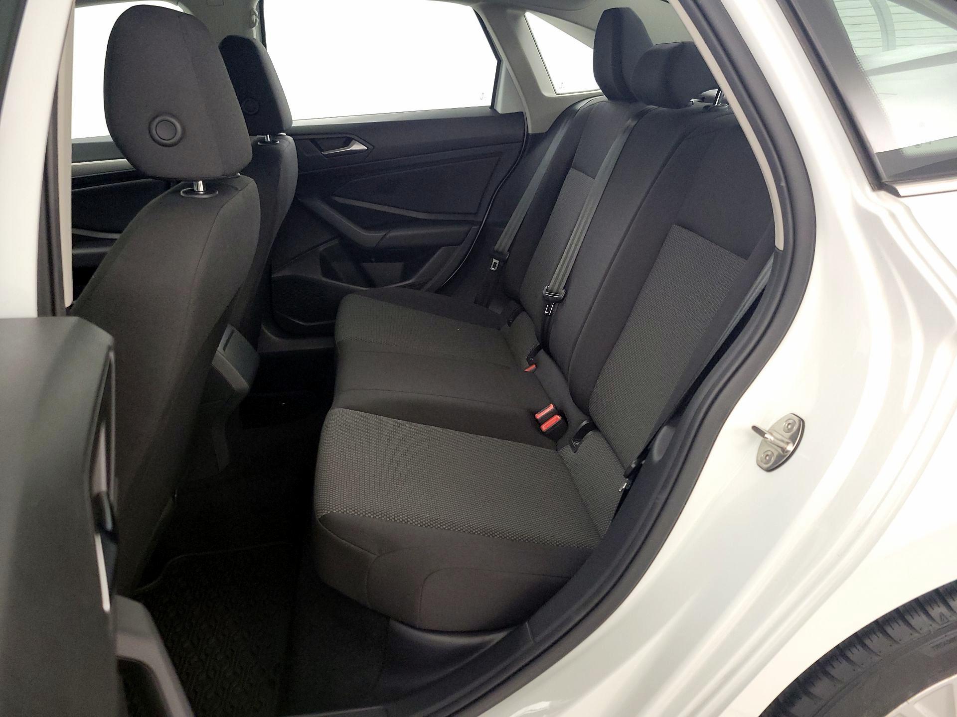 Thumbnail: 2020 Volkswagen Jetta - 19