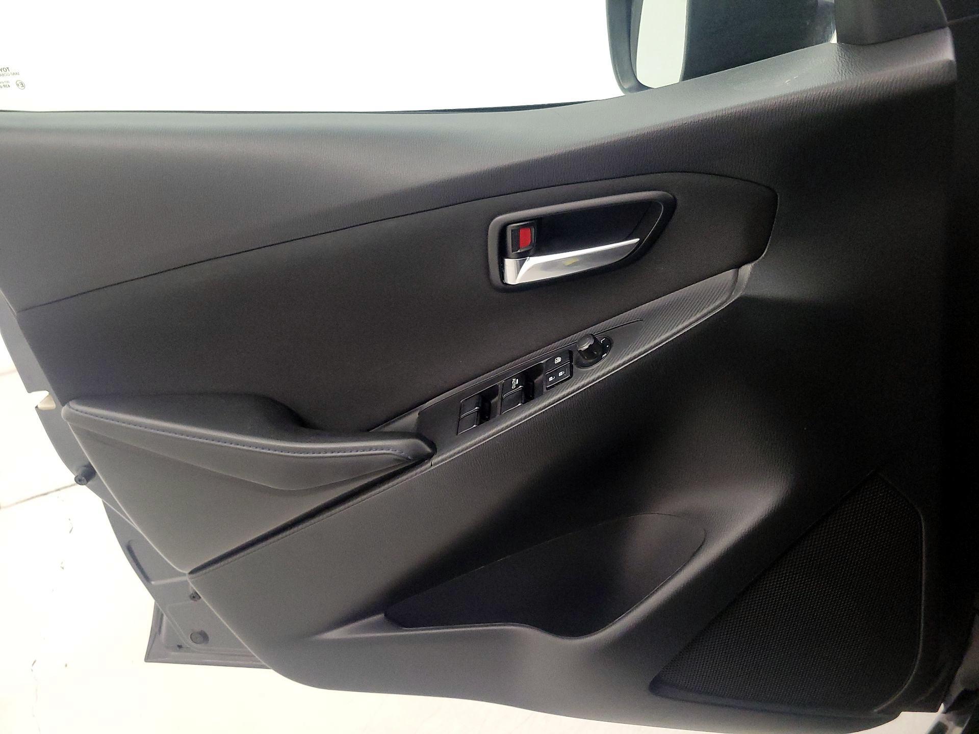 Thumbnail: 2017 Toyota Yaris iA - 12