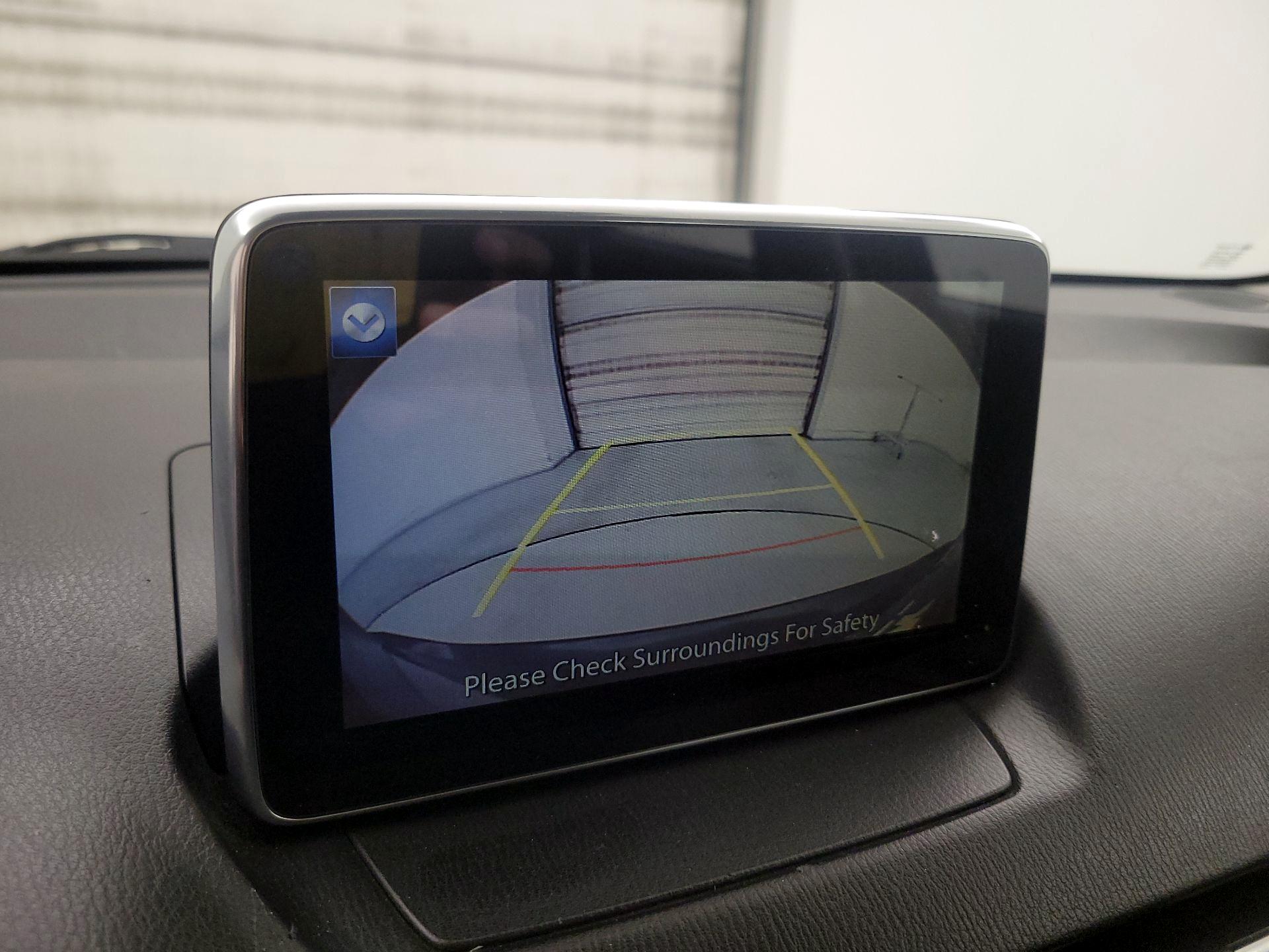 Thumbnail: 2017 Toyota Yaris iA - 14