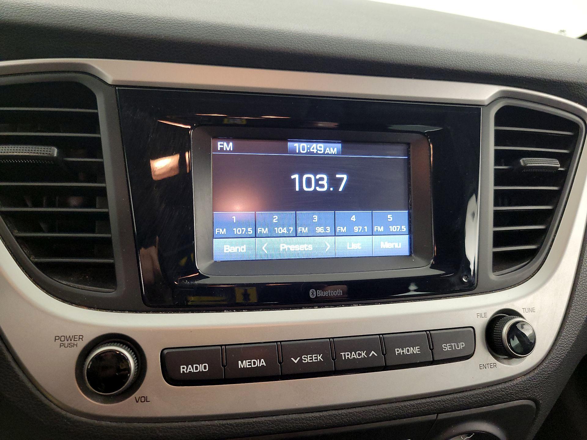 Thumbnail: 2022 Hyundai Accent - 15