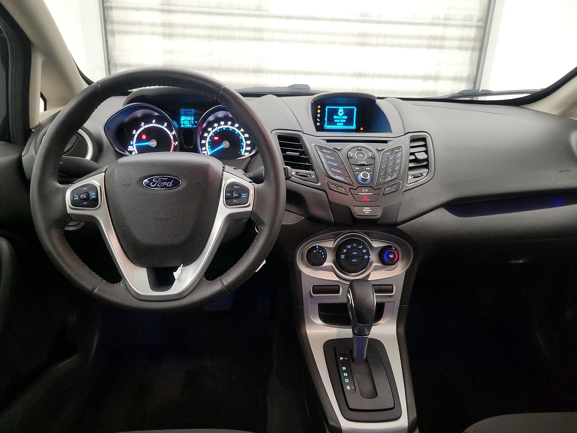 Thumbnail: 2016 Ford Fiesta - 9