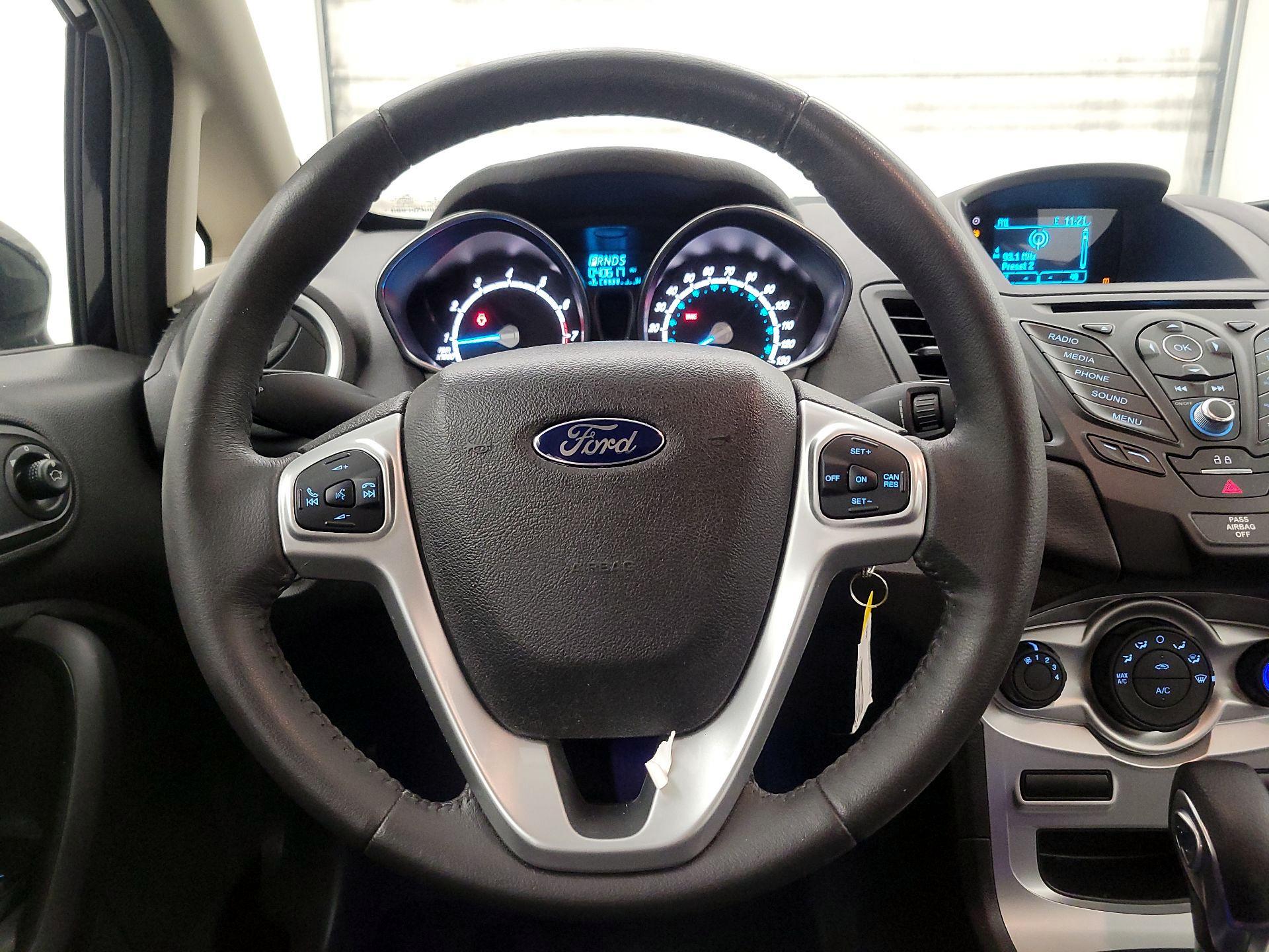 Thumbnail: 2016 Ford Fiesta - 10