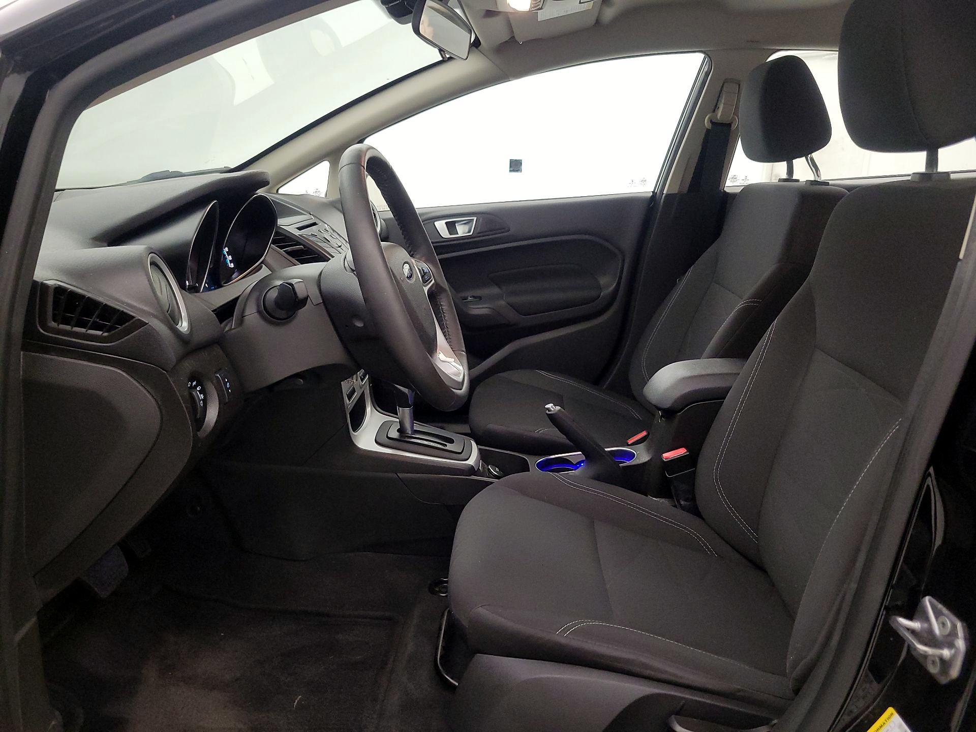 Thumbnail: 2016 Ford Fiesta - 11