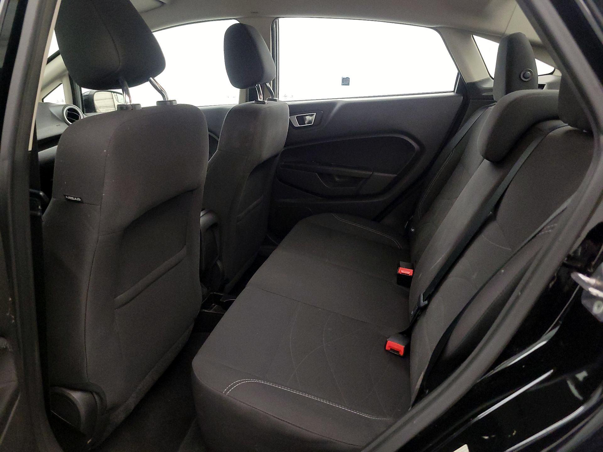 Thumbnail: 2016 Ford Fiesta - 18