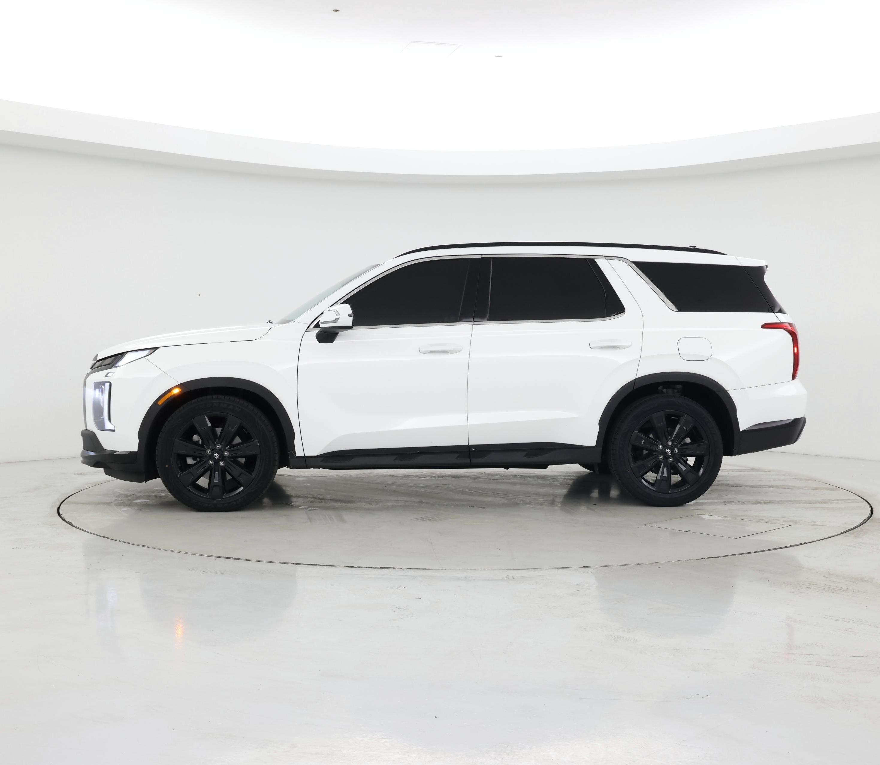 Thumbnail: 2023 Hyundai Palisade - 3