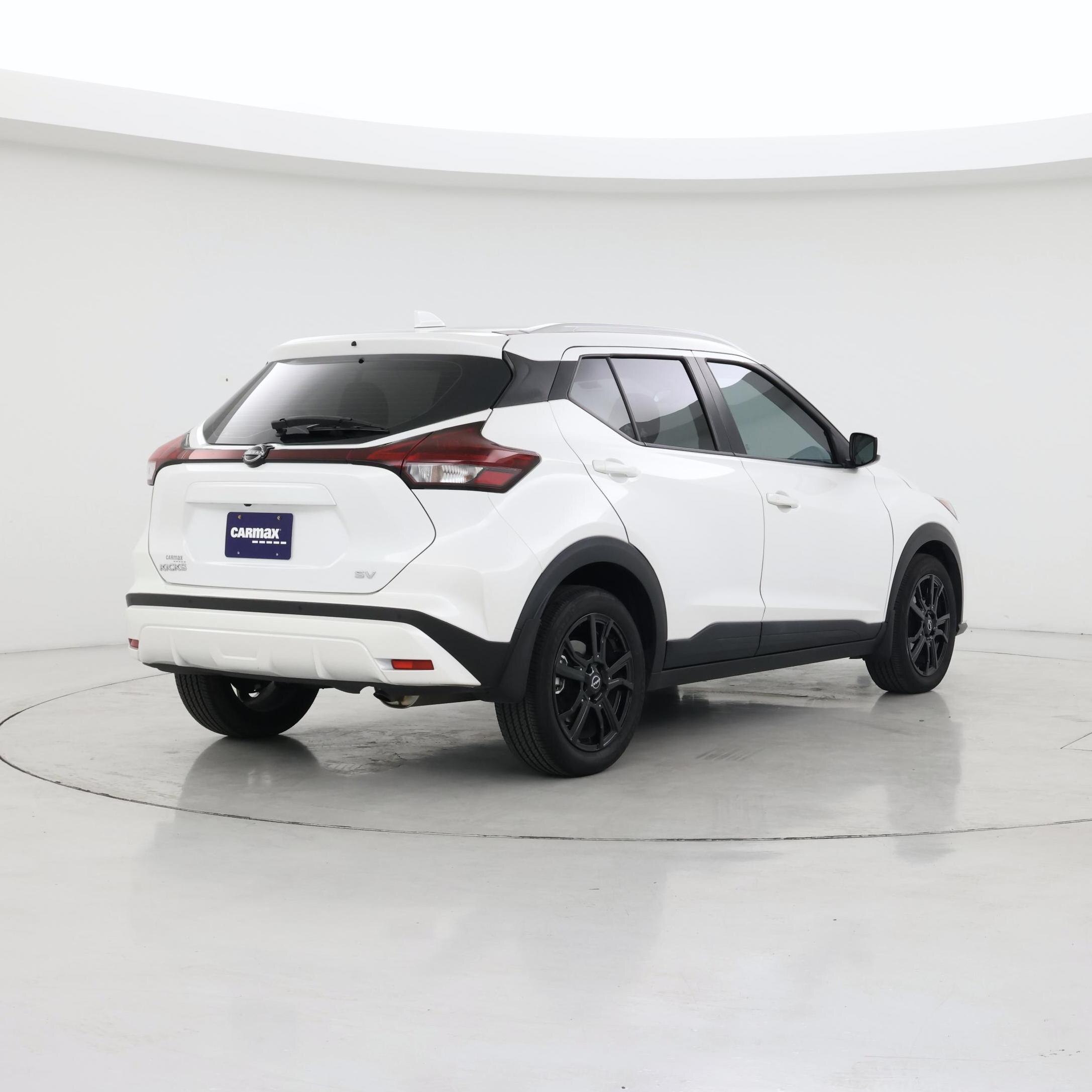 Thumbnail: 2022 Nissan Kicks - 8