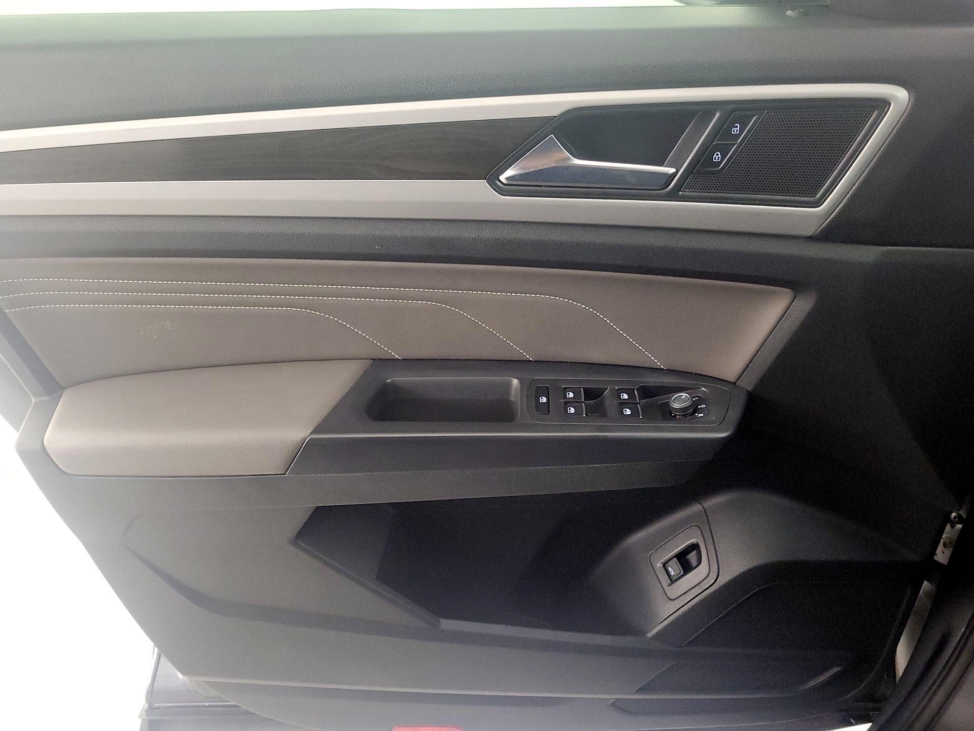 Thumbnail: 2021 Volkswagen Atlas - 12