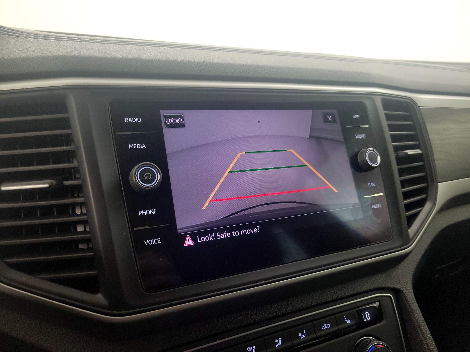 Thumbnail: 2021 Volkswagen Atlas - 14