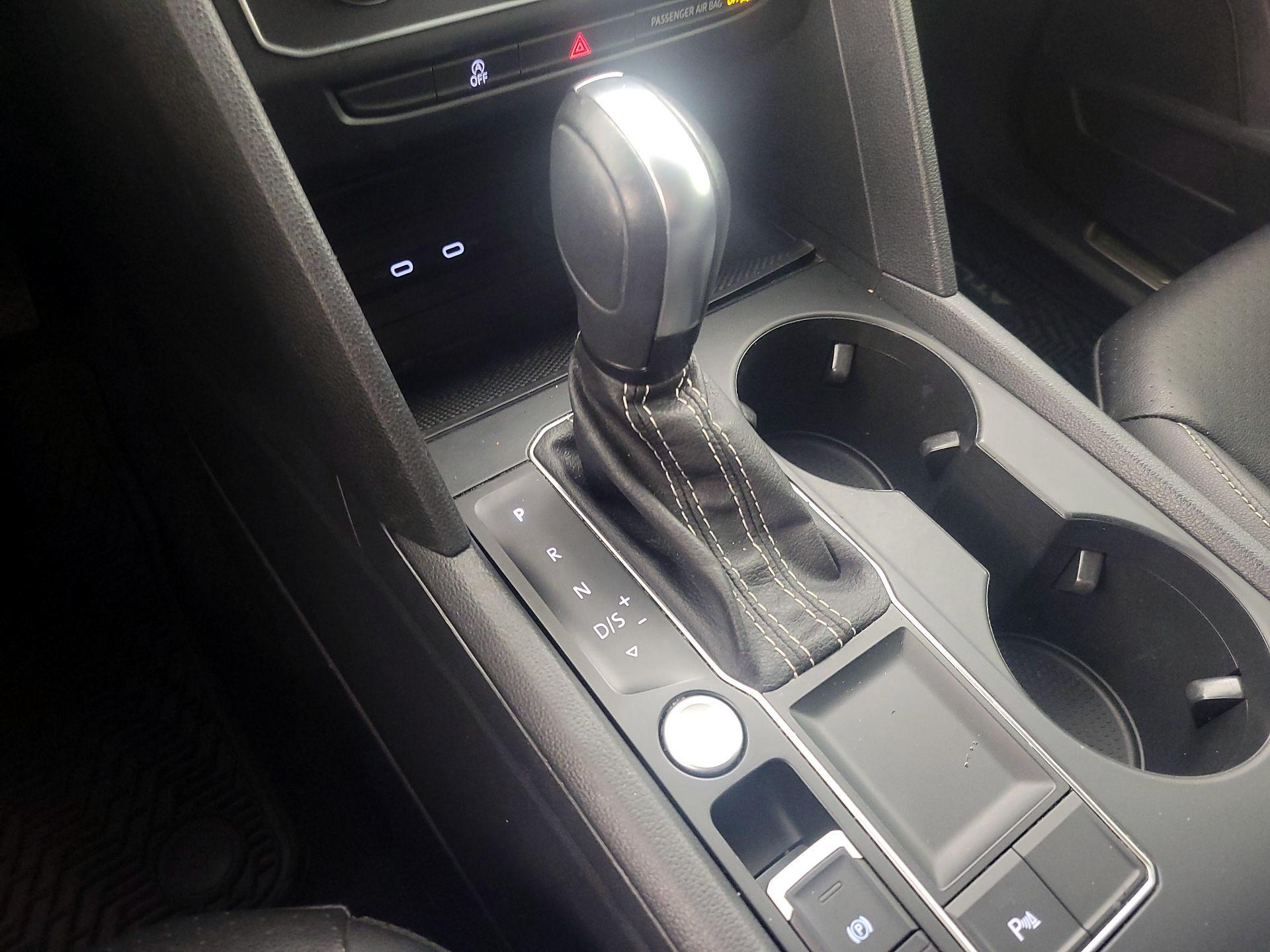 Thumbnail: 2021 Volkswagen Atlas - 17