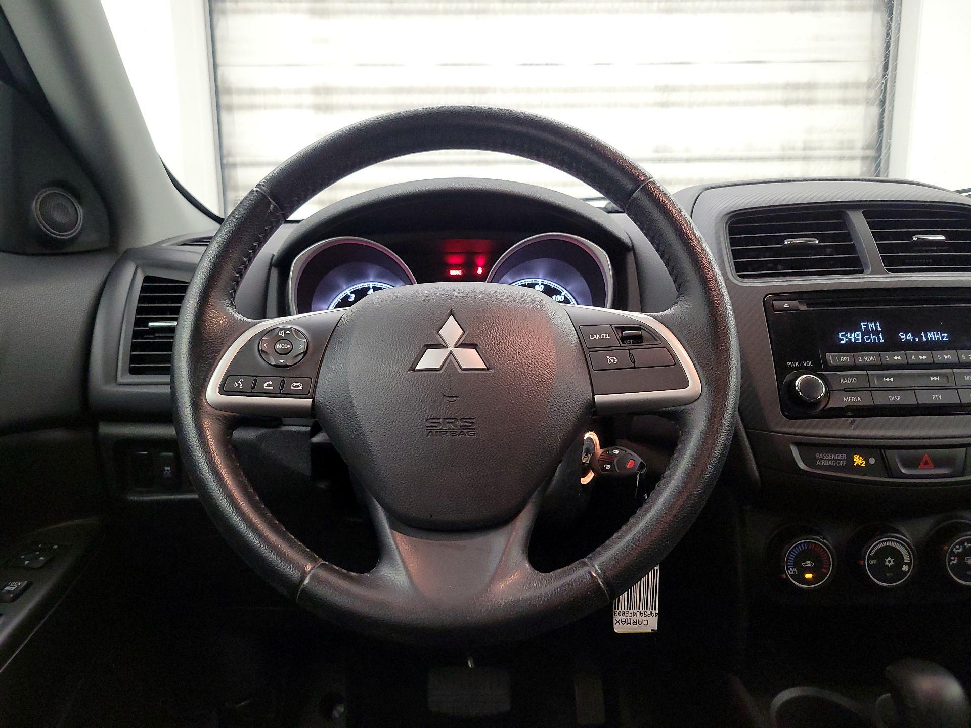Thumbnail: 2015 Mitsubishi Outlander Sport - 10