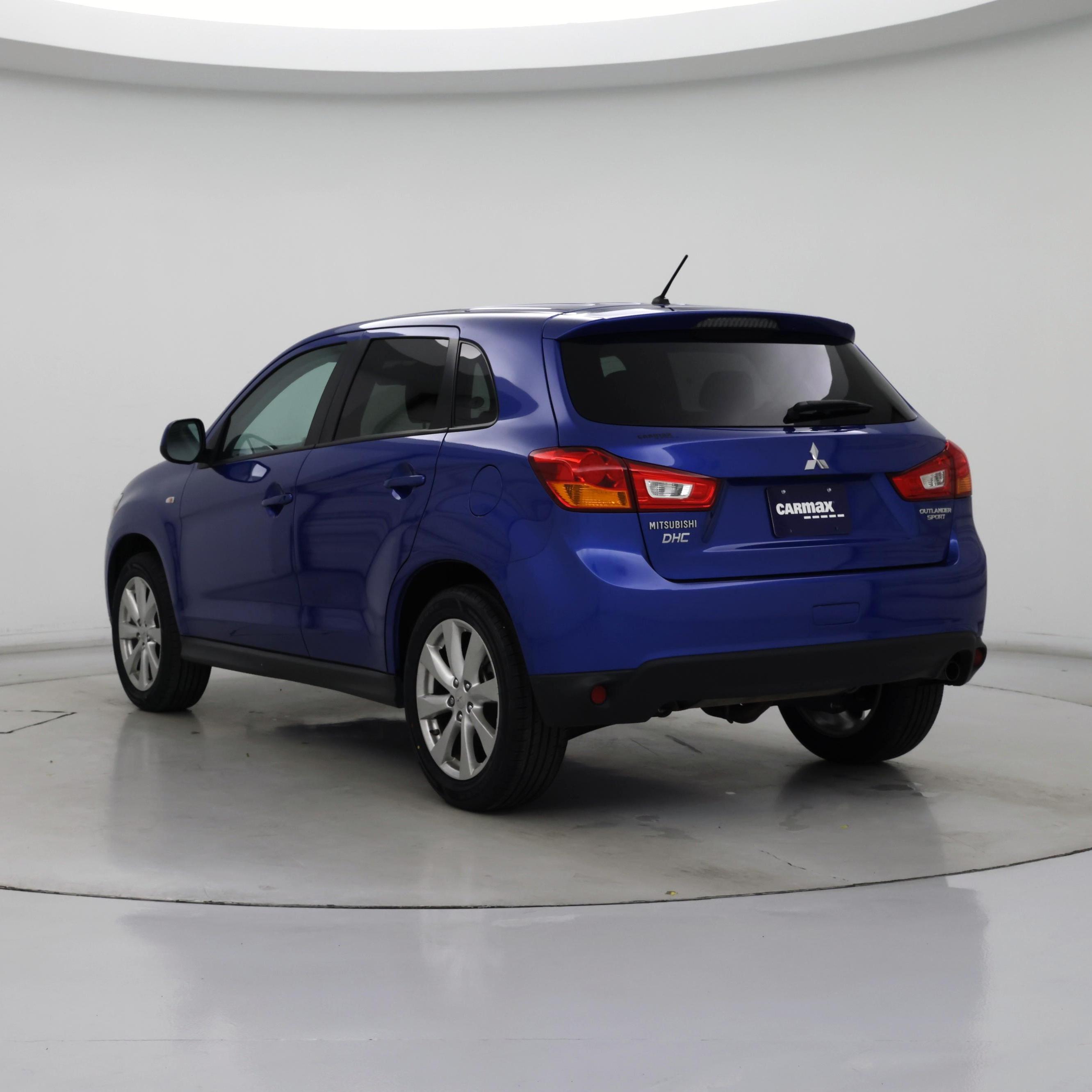Thumbnail: 2015 Mitsubishi Outlander Sport - 2