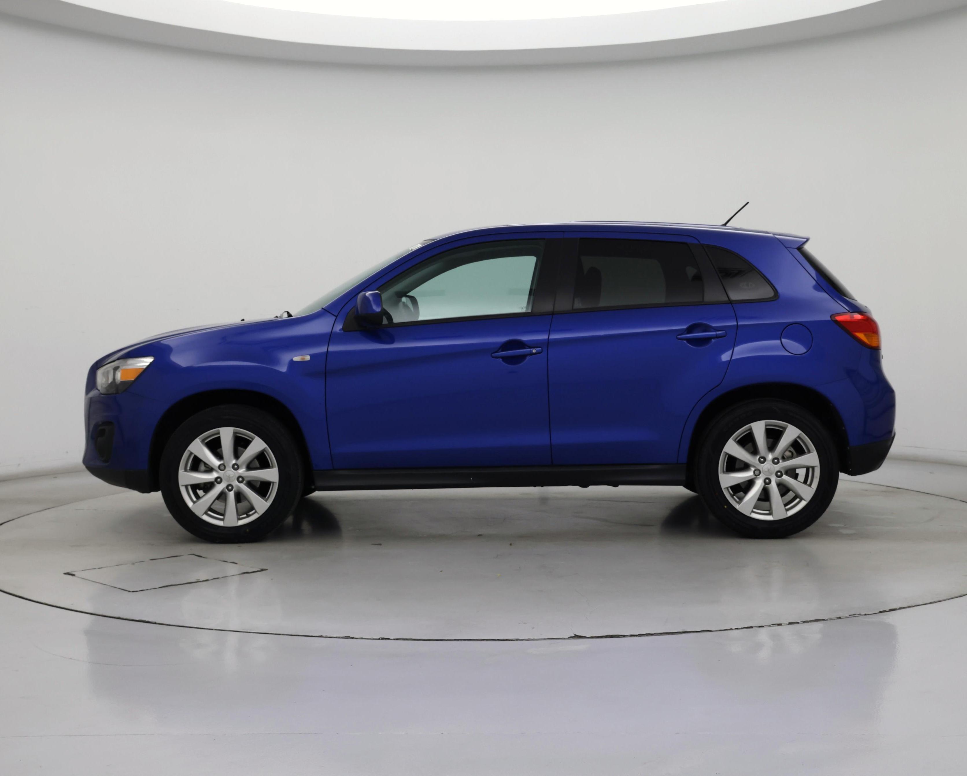 Thumbnail: 2015 Mitsubishi Outlander Sport - 3