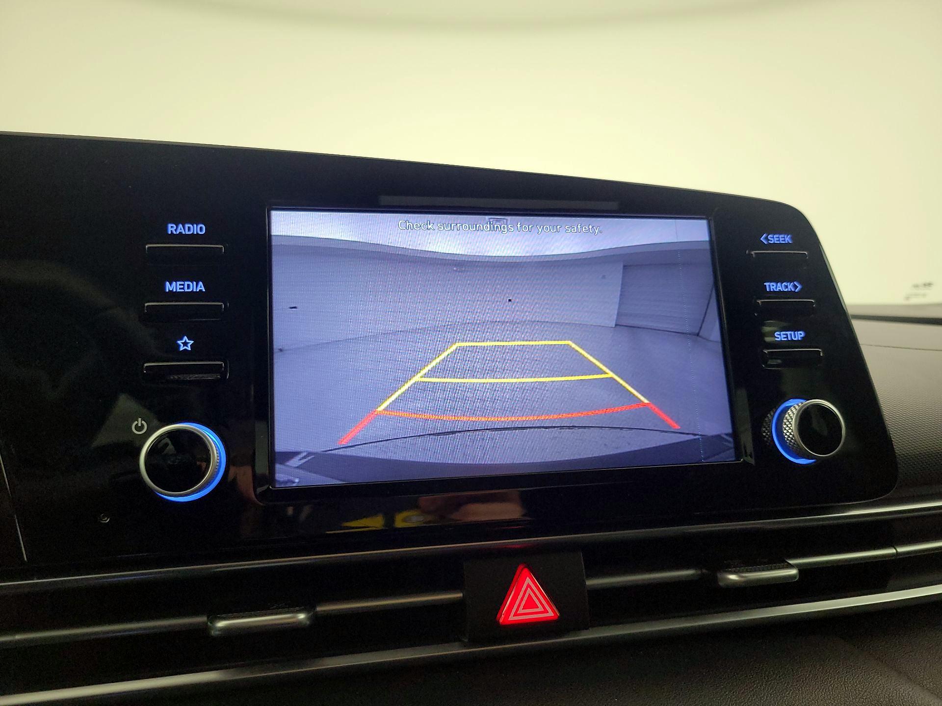 Thumbnail: 2021 Hyundai Elantra - 14