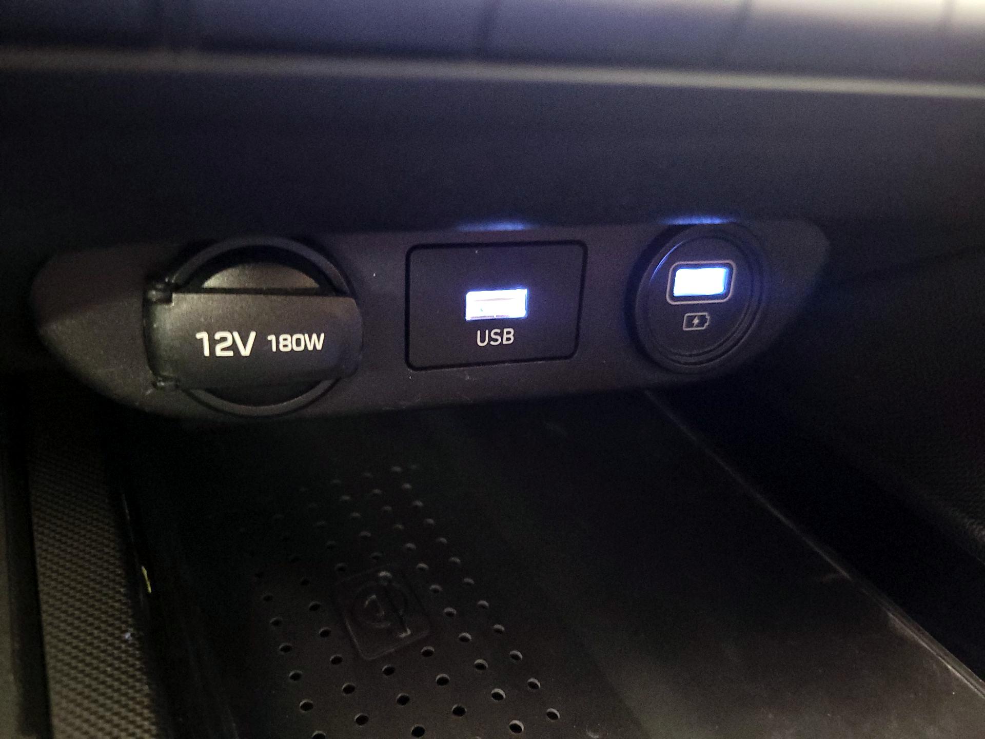 Thumbnail: 2021 Hyundai Elantra - 18