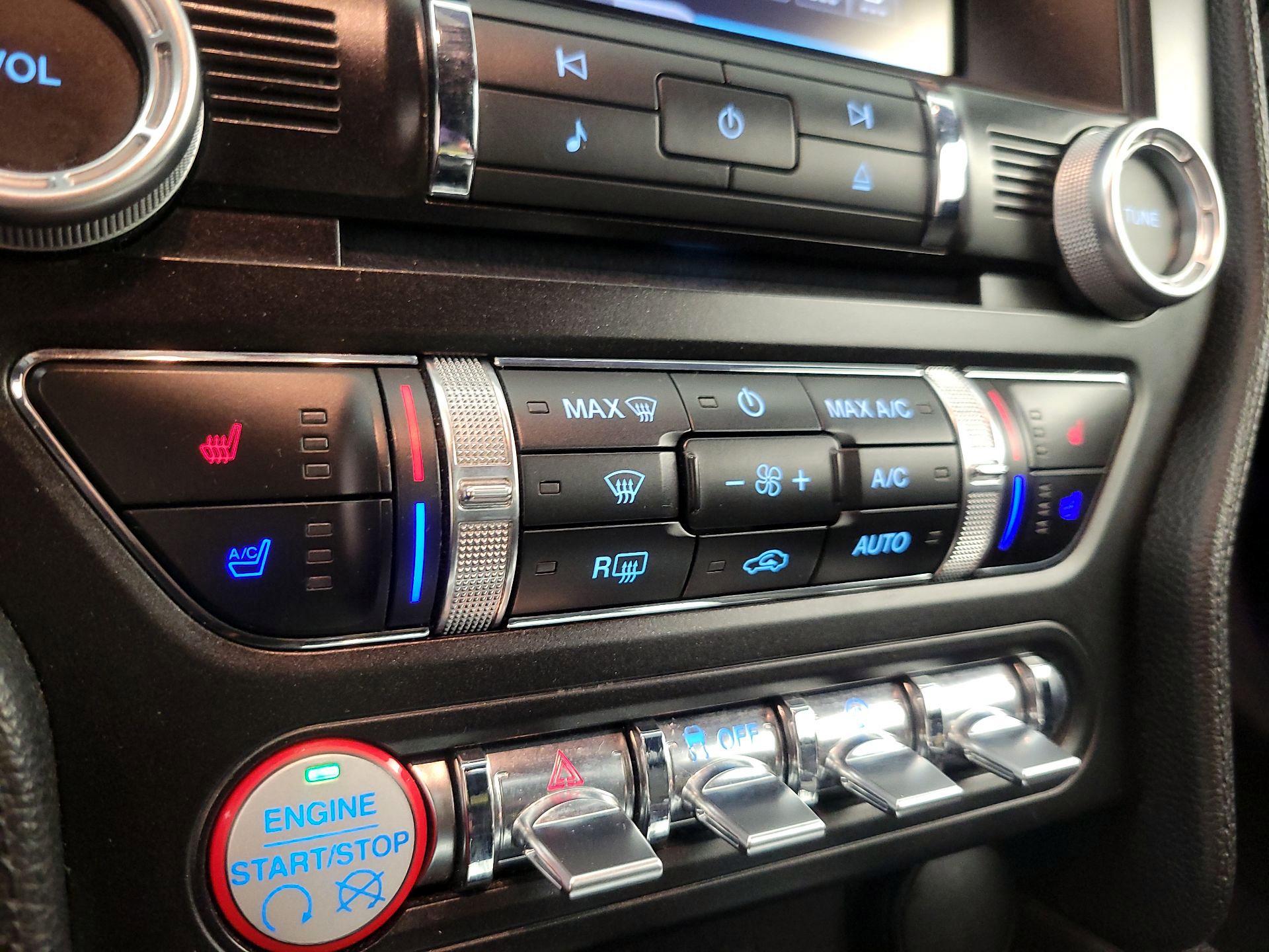 Thumbnail: 2015 Ford Mustang - 16