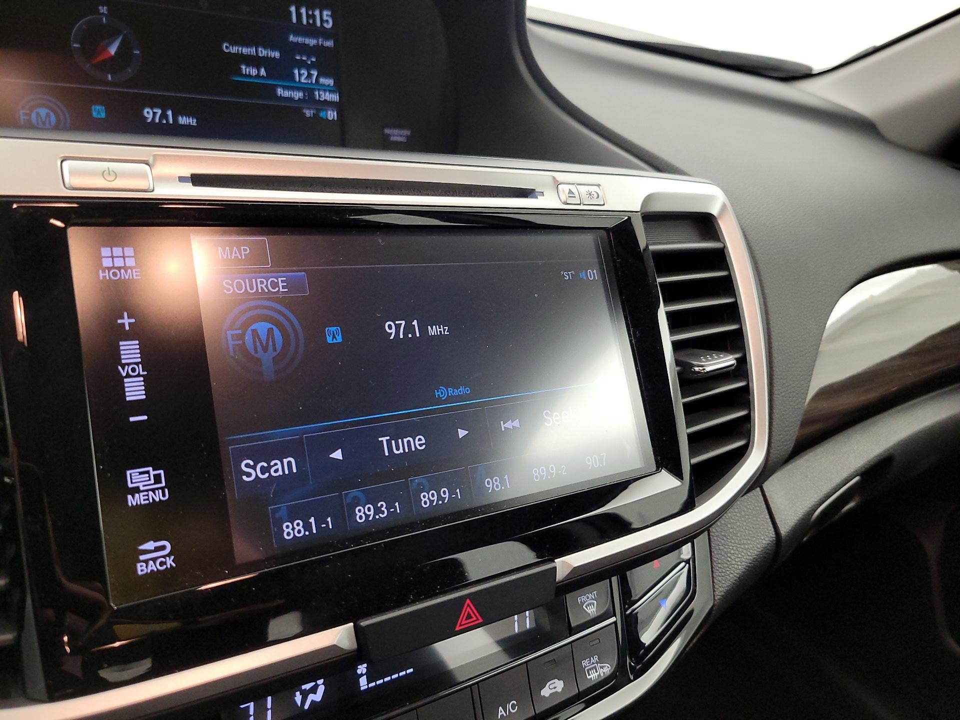 Thumbnail: 2016 Honda Accord - 16