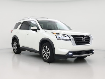 2022 Nissan Pathfinder SL