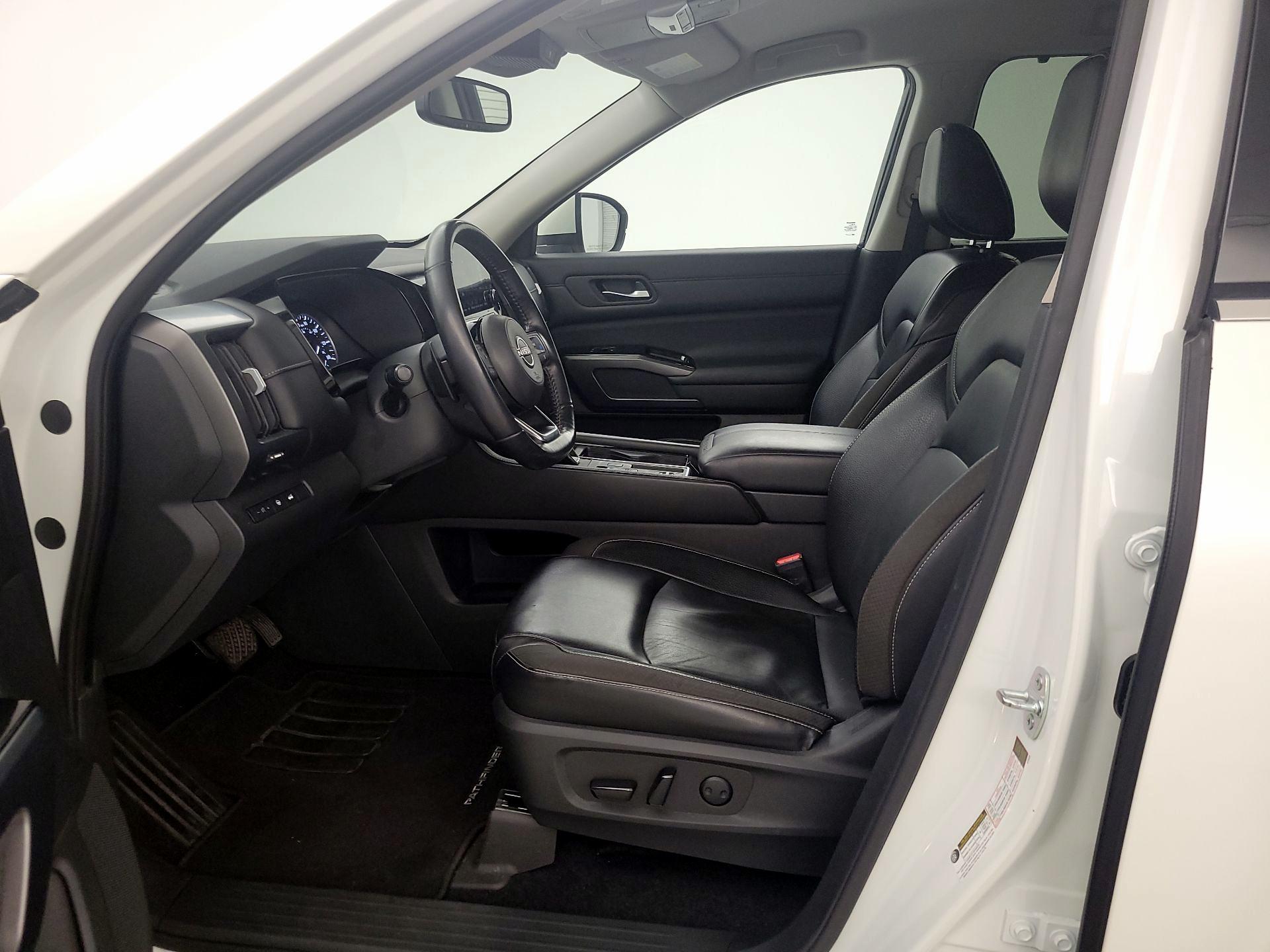 Thumbnail: 2022 Nissan Pathfinder - 11