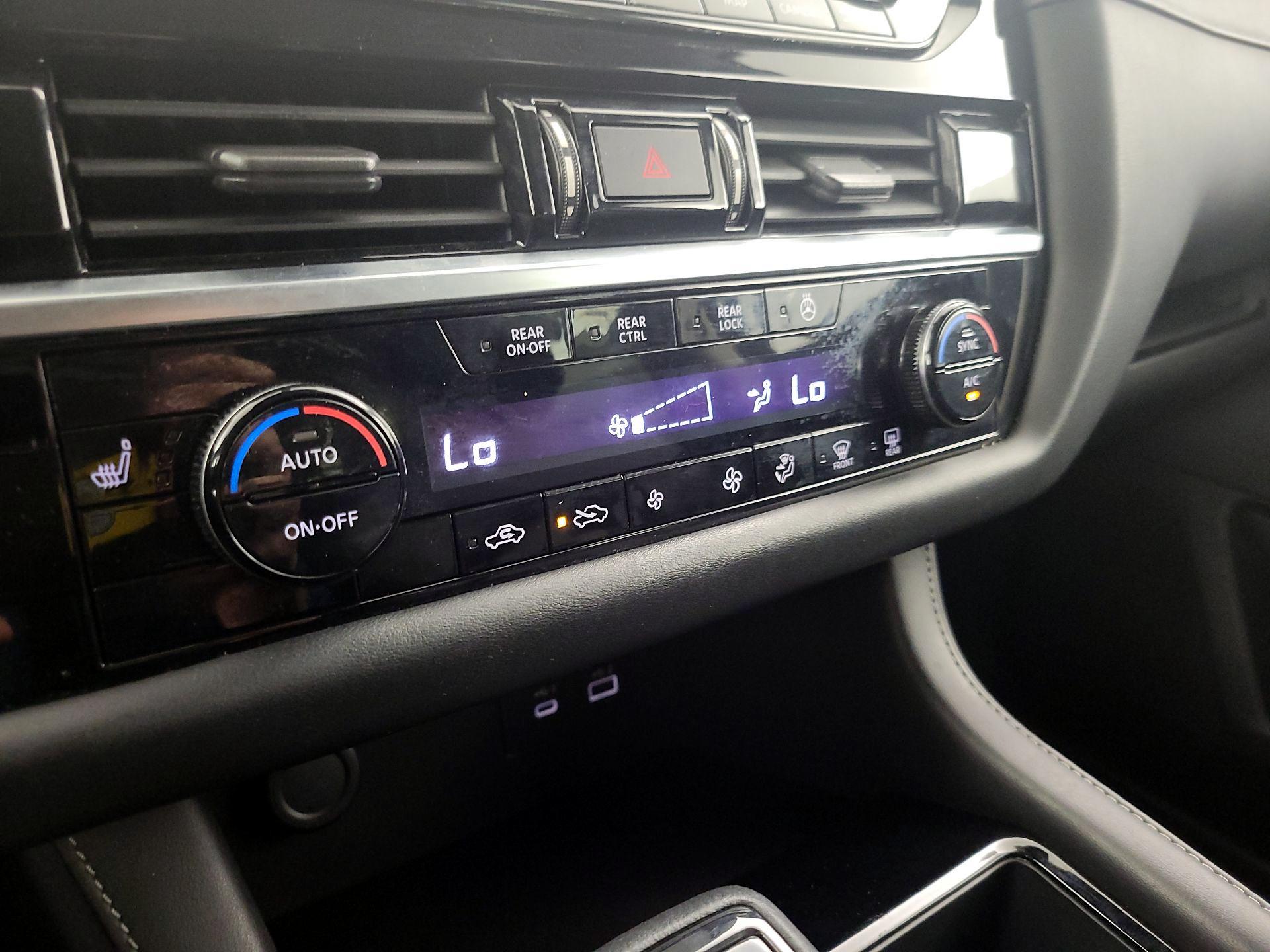 Thumbnail: 2022 Nissan Pathfinder - 17