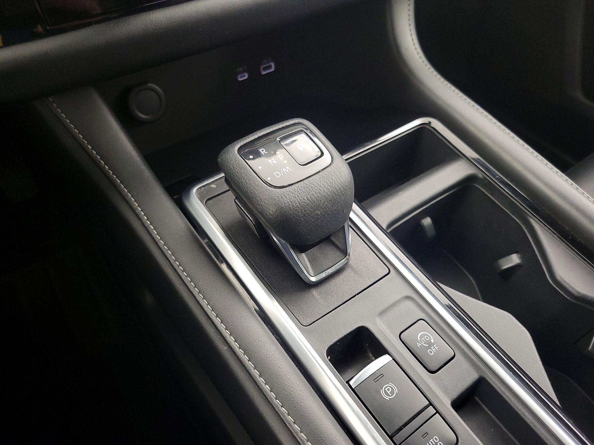 Thumbnail: 2022 Nissan Pathfinder - 18