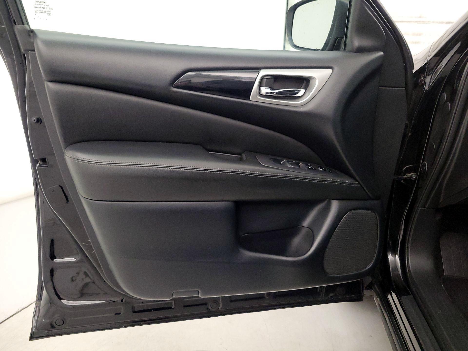 Thumbnail: 2018 Nissan Pathfinder - 12