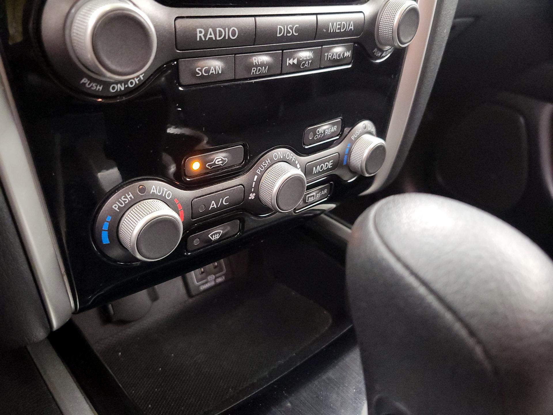 Thumbnail: 2018 Nissan Pathfinder - 16