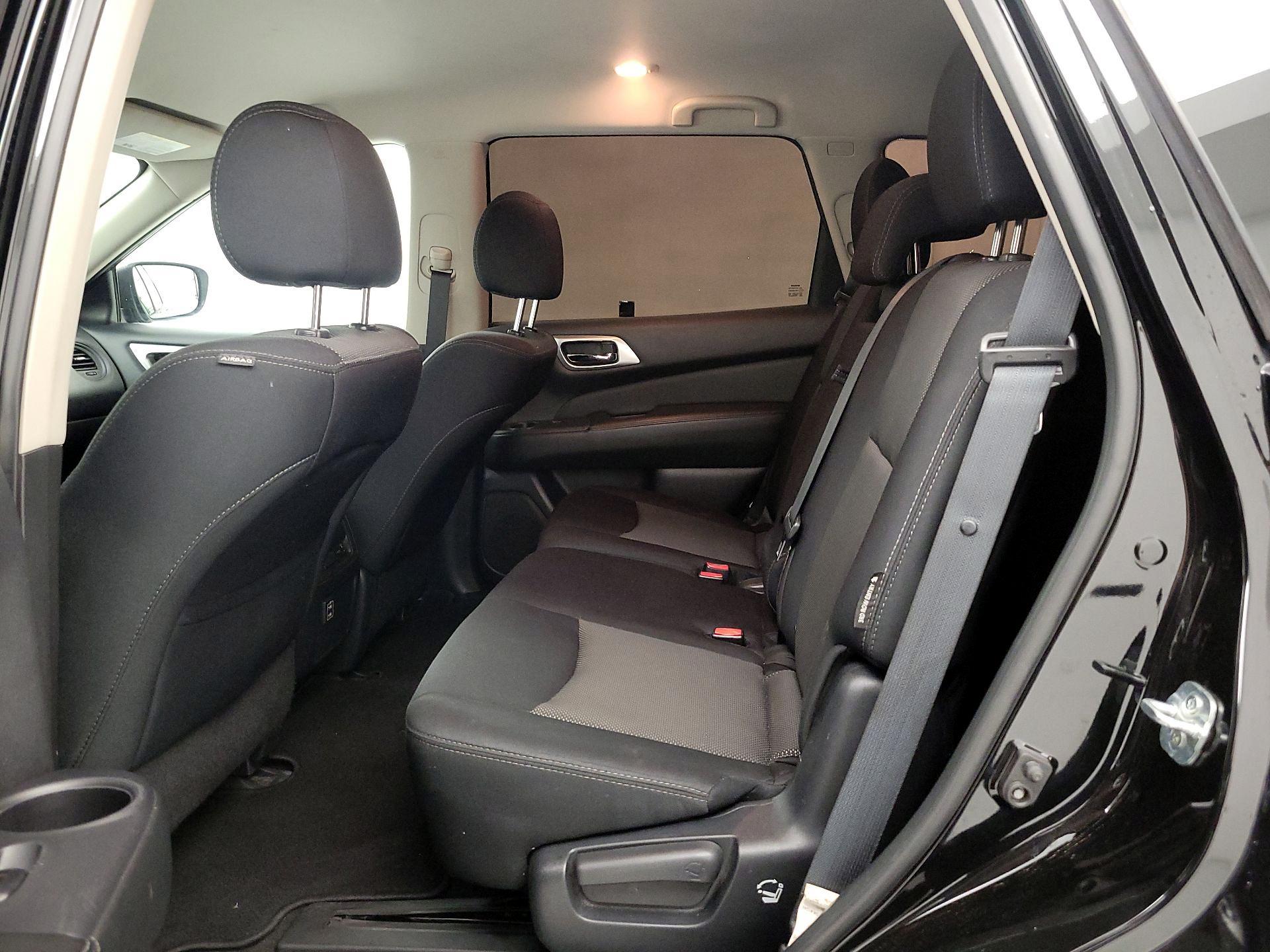 Thumbnail: 2018 Nissan Pathfinder - 19