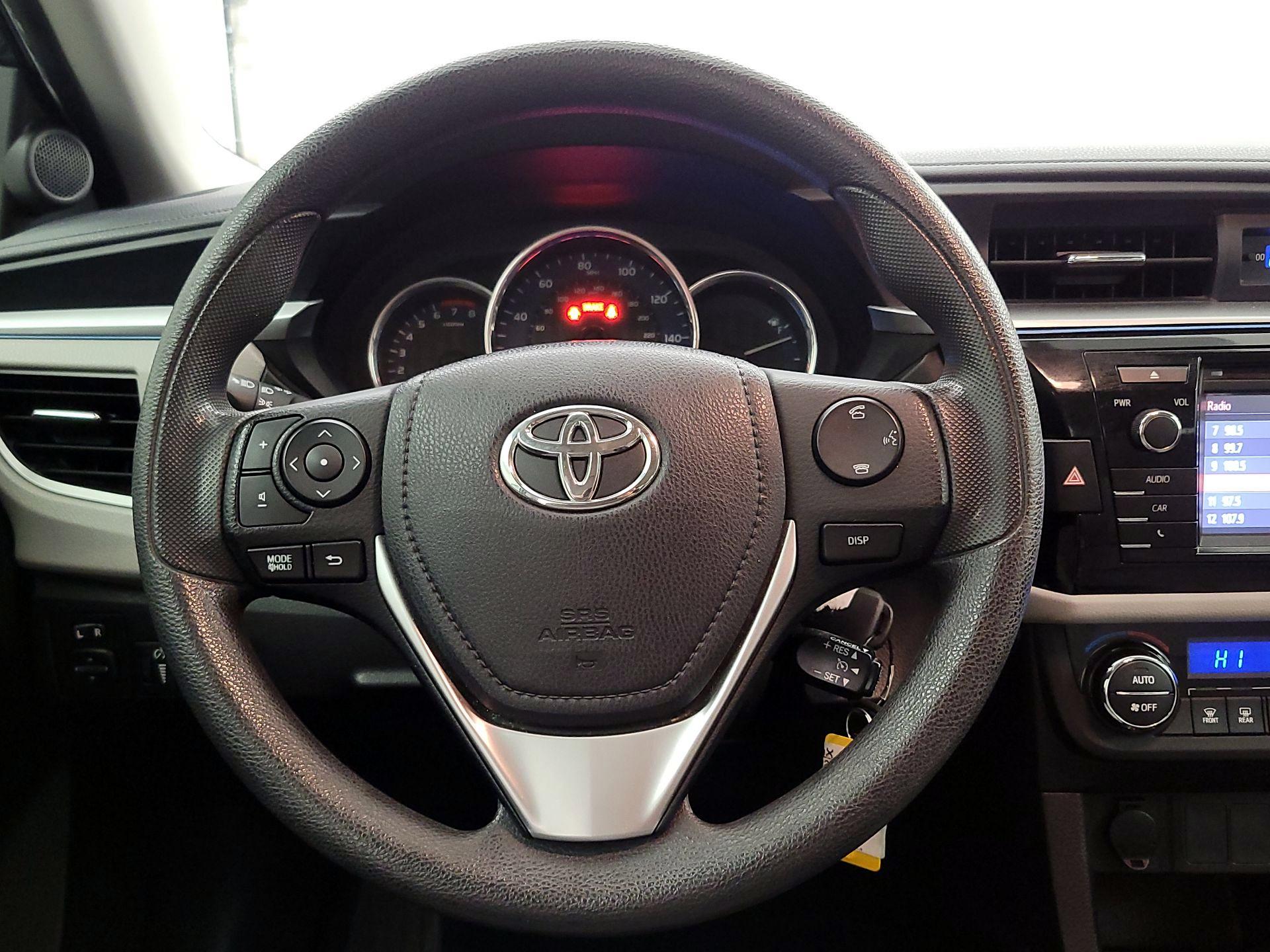Thumbnail: 2015 Toyota Corolla - 10