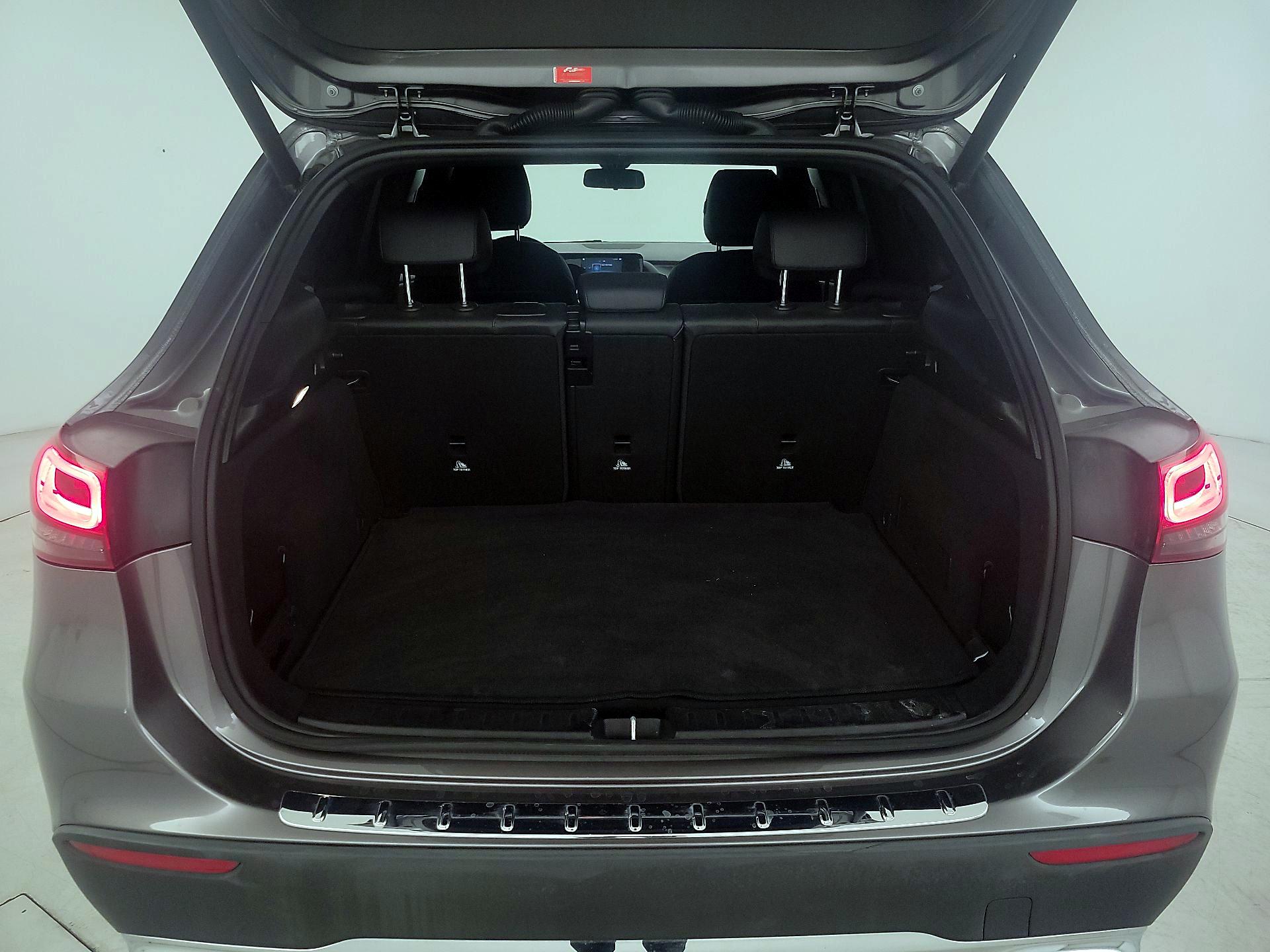 Thumbnail: 2021 Mercedes-Benz GLA - 20