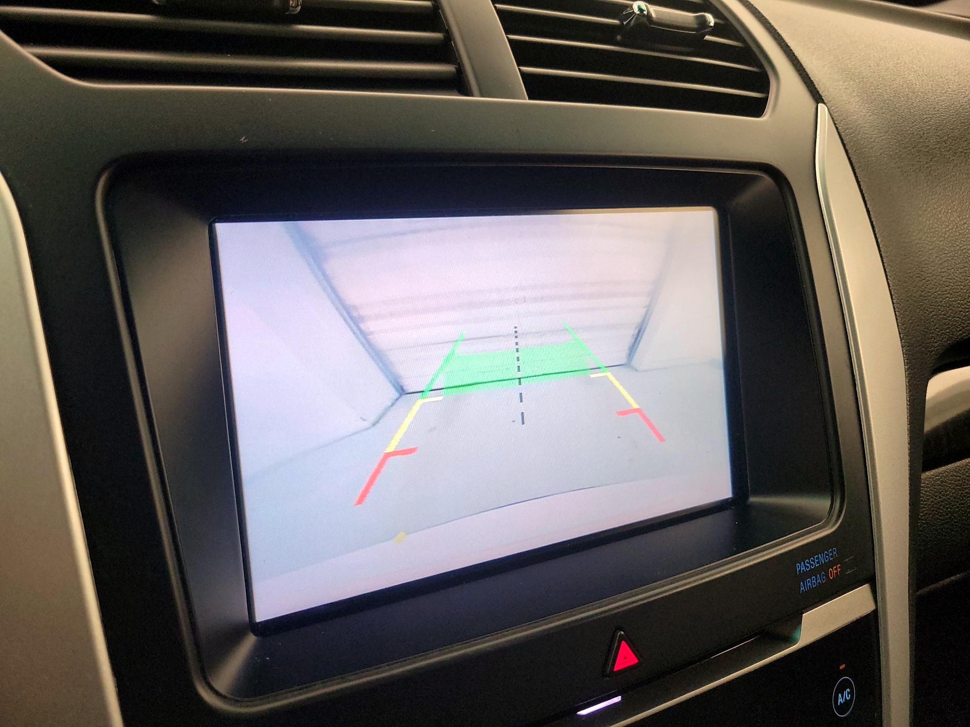 Thumbnail: 2015 Ford Explorer - 14