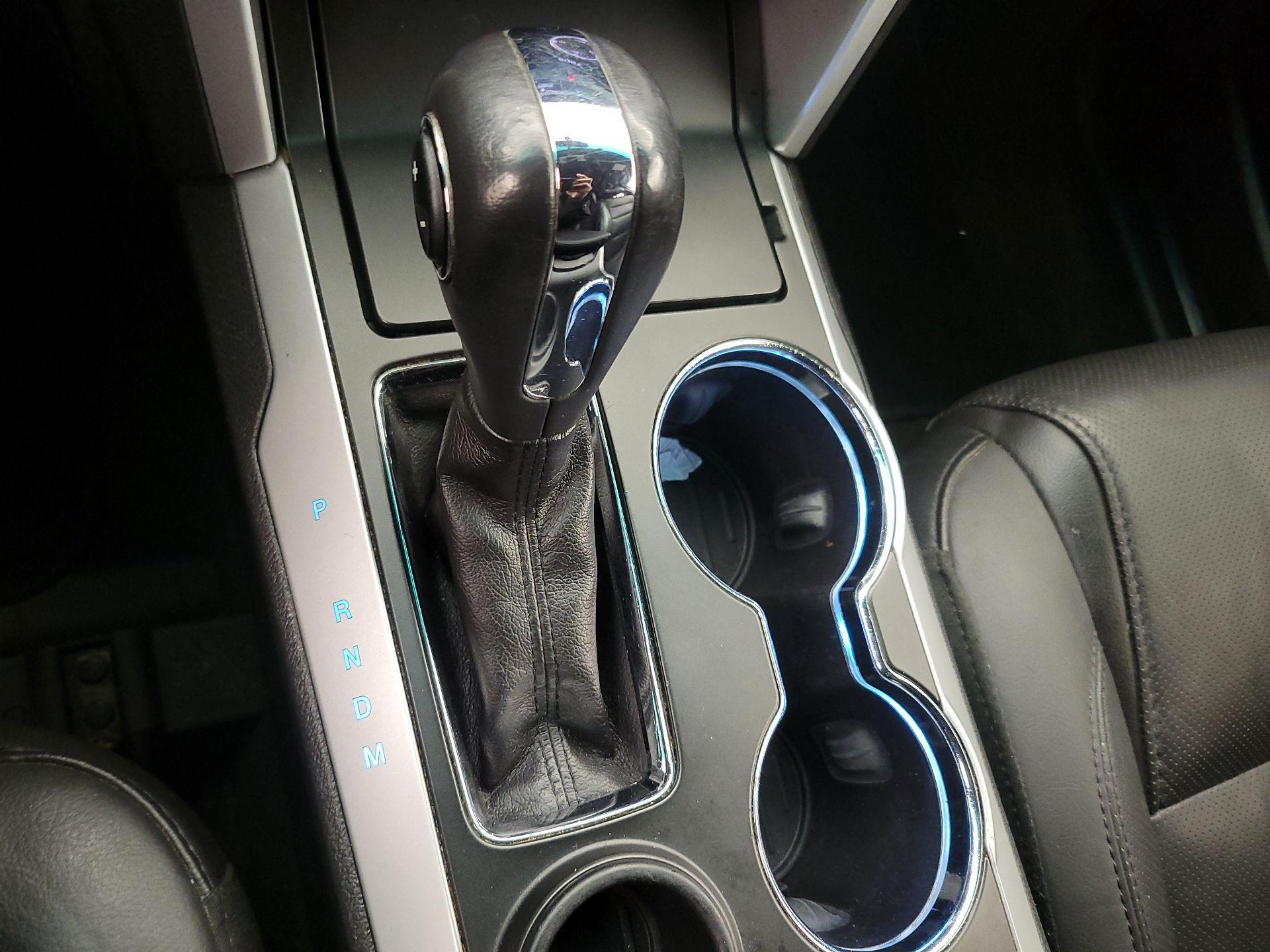 Thumbnail: 2015 Ford Explorer - 17