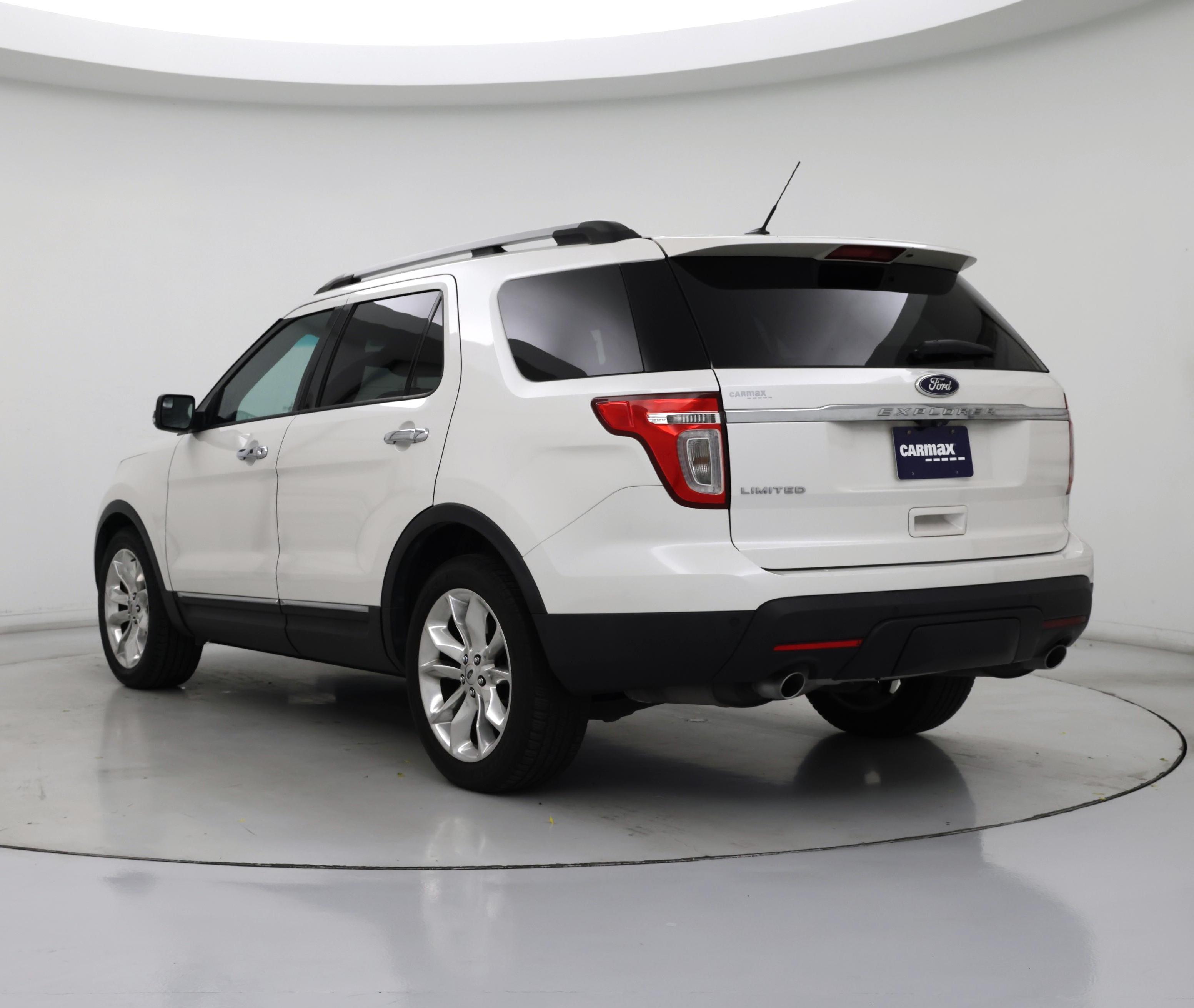 Thumbnail: 2015 Ford Explorer - 2