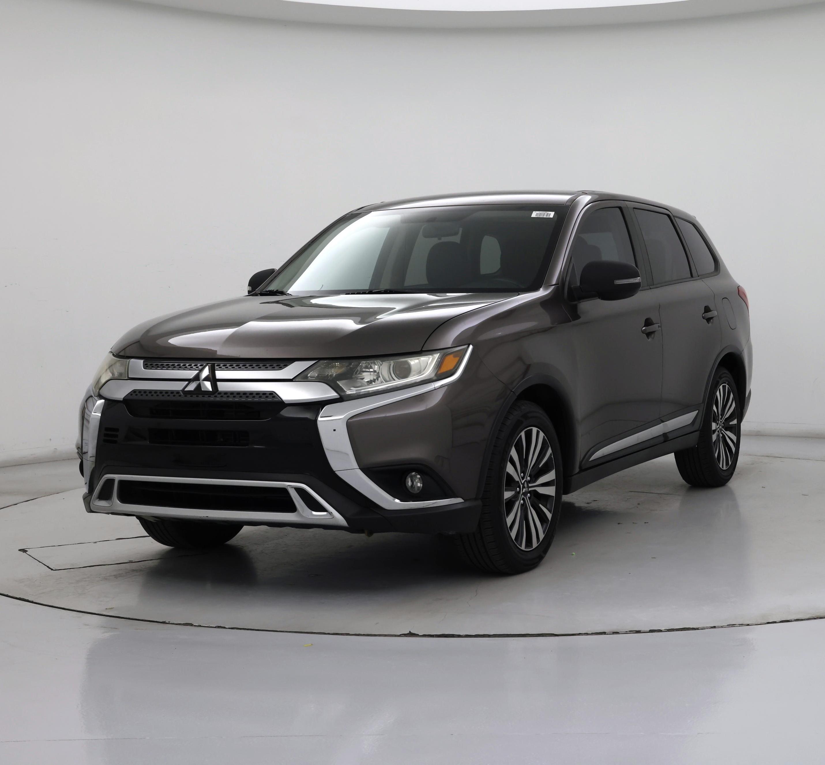 Thumbnail: 2019 Mitsubishi Outlander - 4