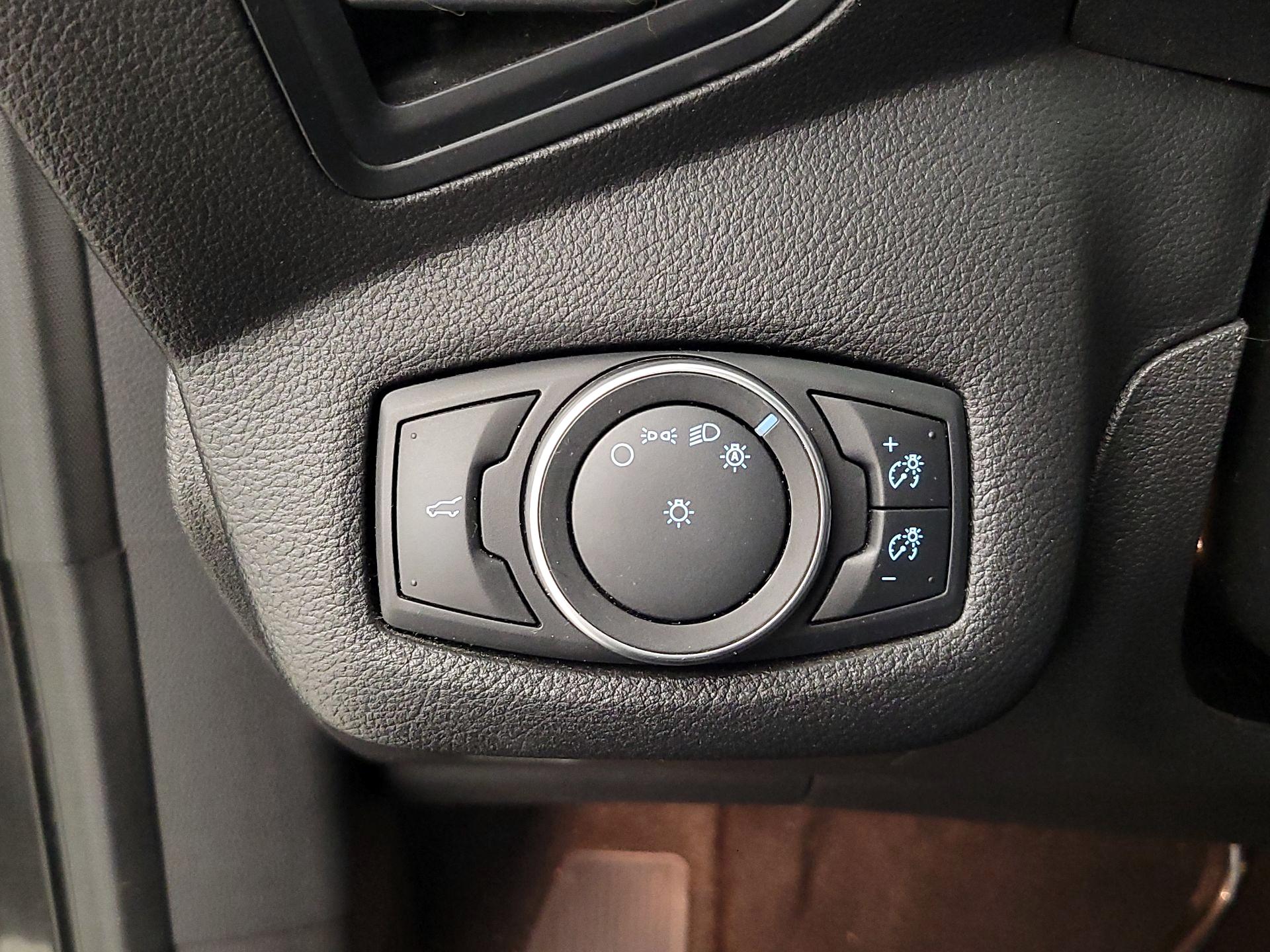 Thumbnail: 2018 Ford Escape - 13