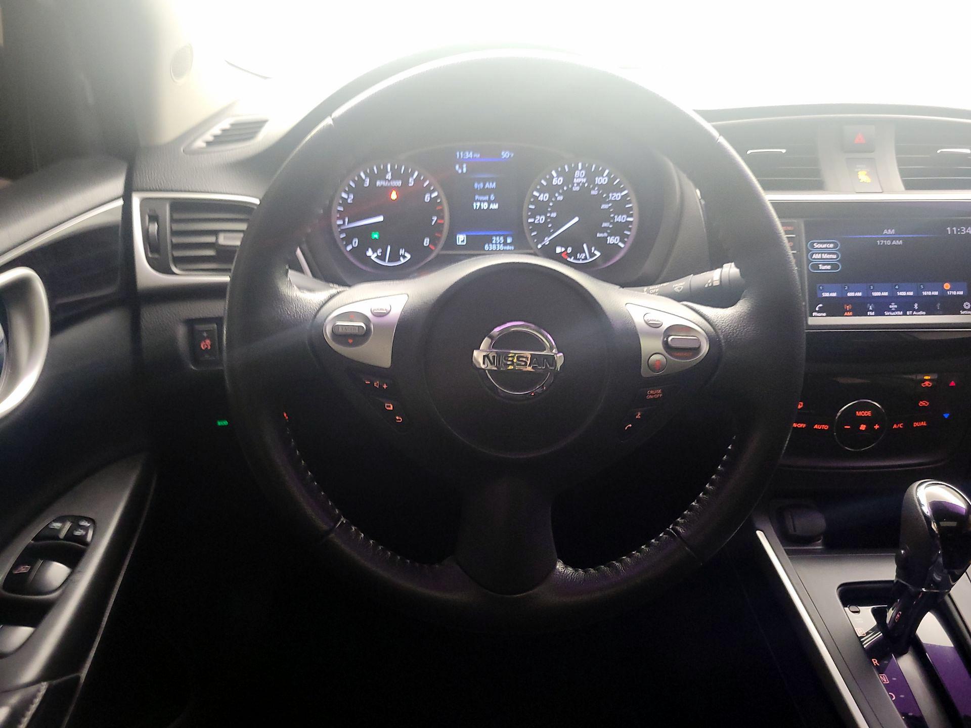 Thumbnail: 2019 Nissan Sentra - 10