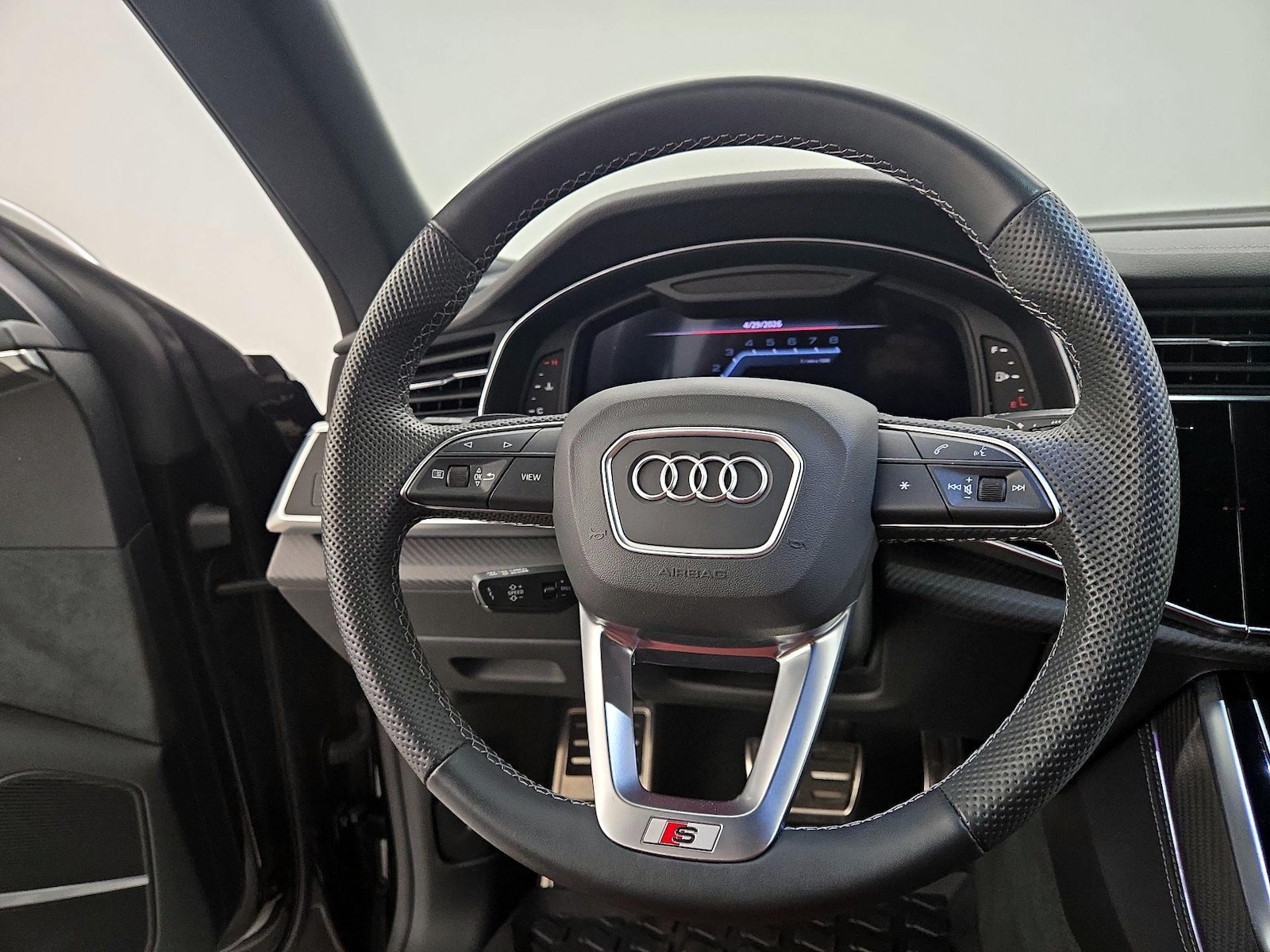 2025 Audi SQ8 Premium Plus - Photo 11