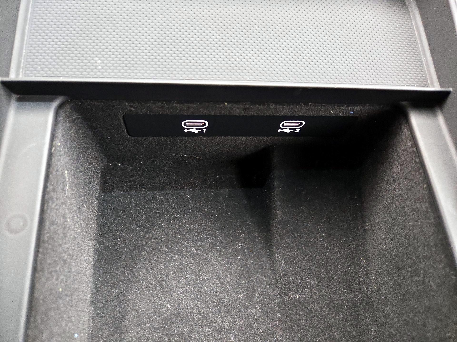 Thumbnail: 2025 Audi SQ8 - 19