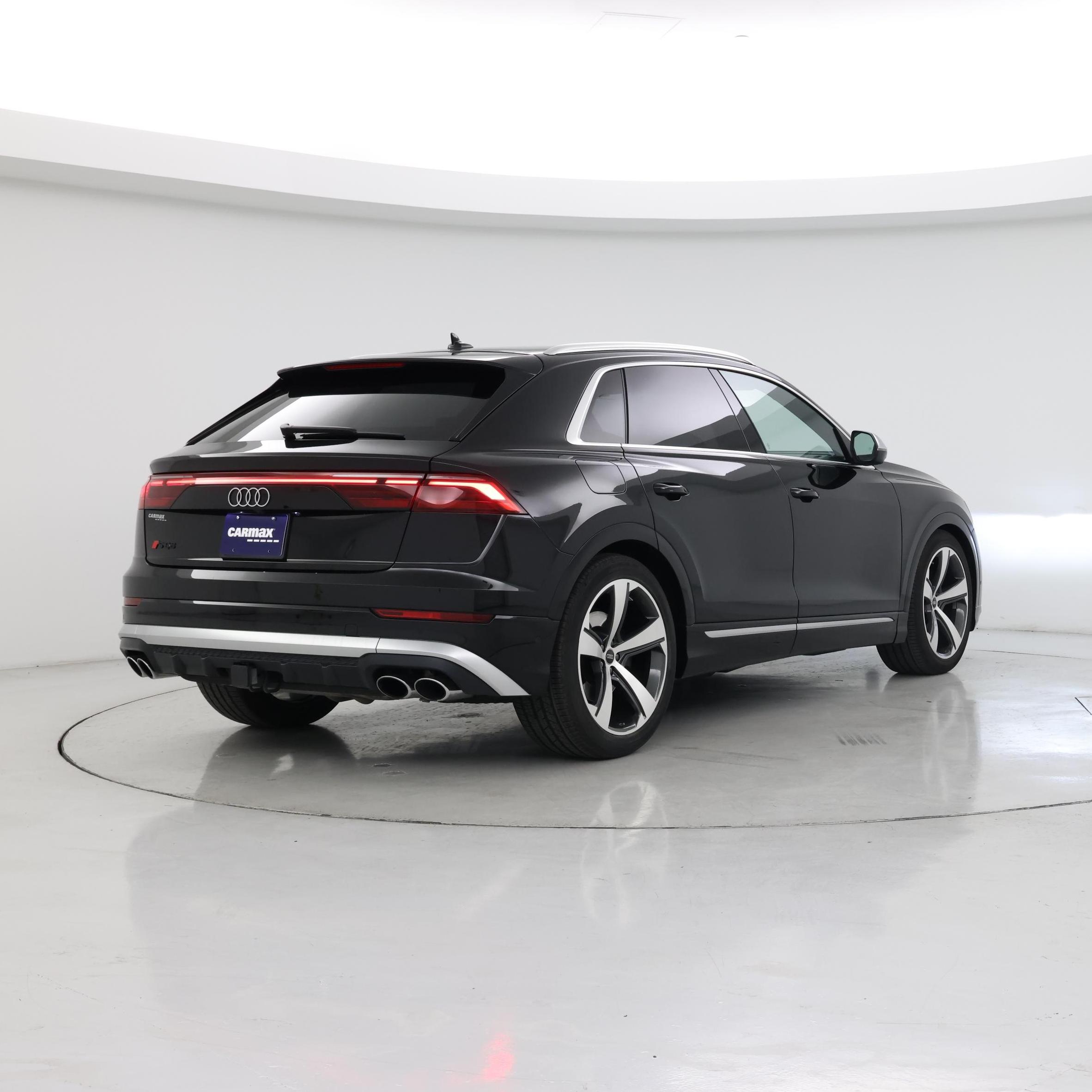 Thumbnail: 2025 Audi SQ8 - 8