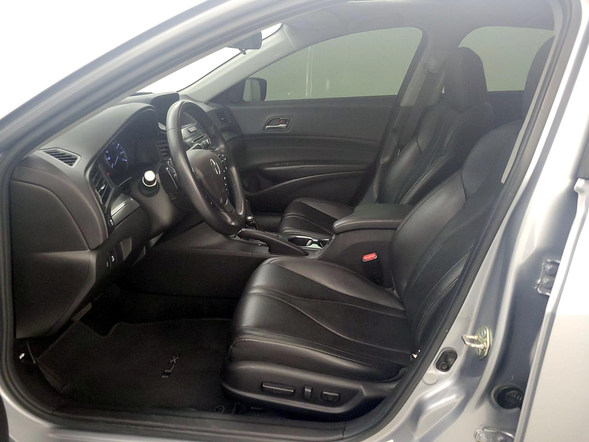 Thumbnail: 2020 Acura ILX - 11