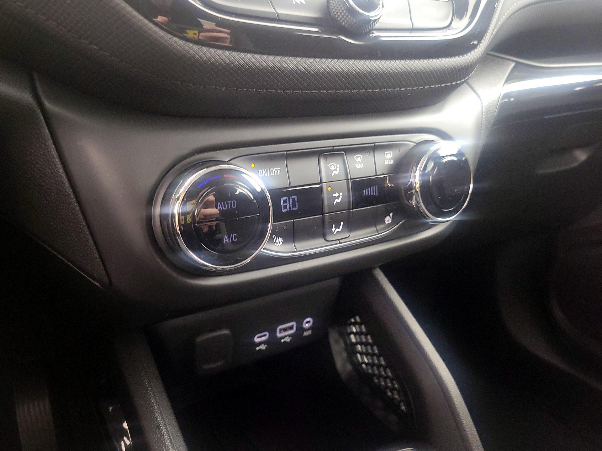 Thumbnail: 2021 Chevrolet TrailBlazer - 16