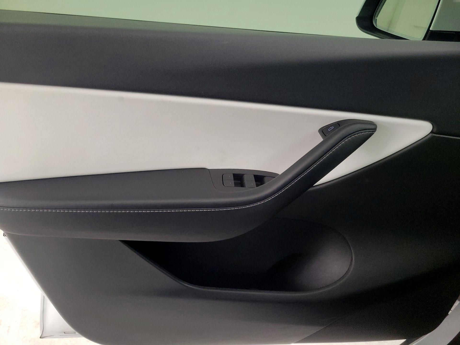 Thumbnail: 2022 Tesla Model Y - 12